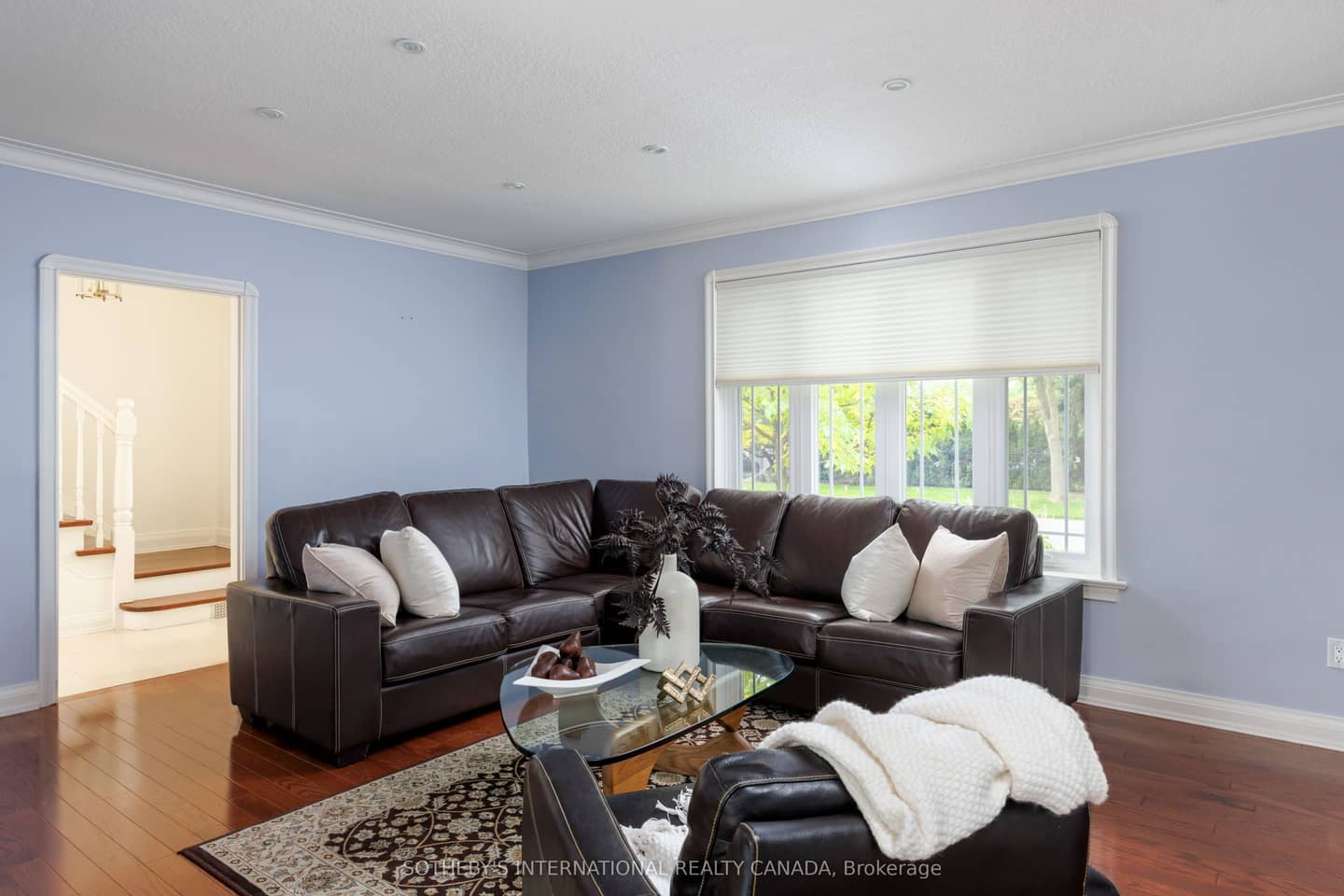 145 Brentwood Road N, Toronto, ON M8X 2C8