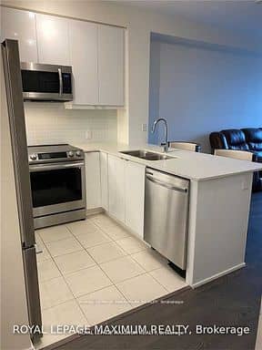50 Thomas Riley Road 819, Toronto, ON M9B 0C1
