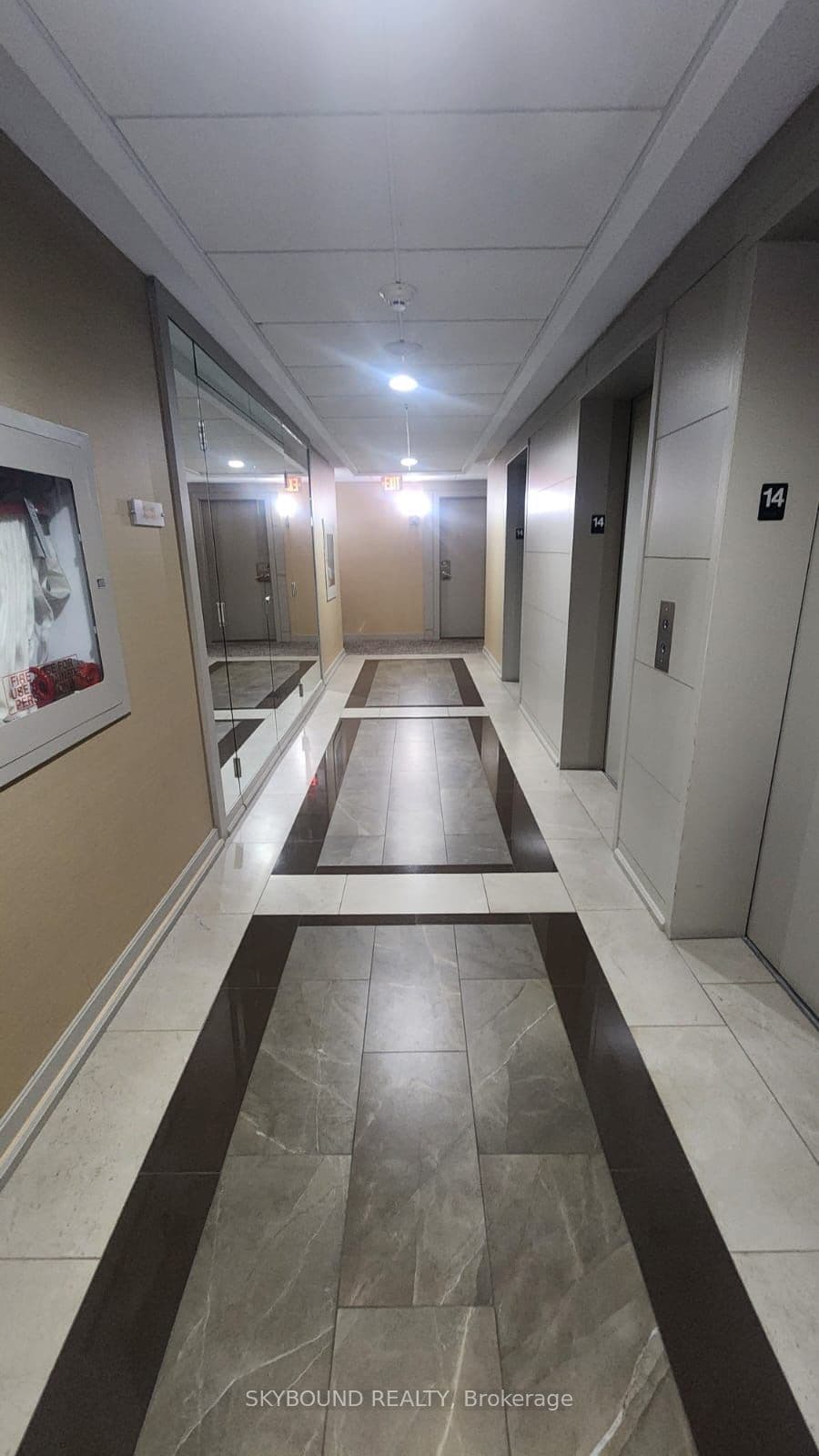 330 Burnhamthorpe Road W 1404, Mississauga, ON L5B 0E1