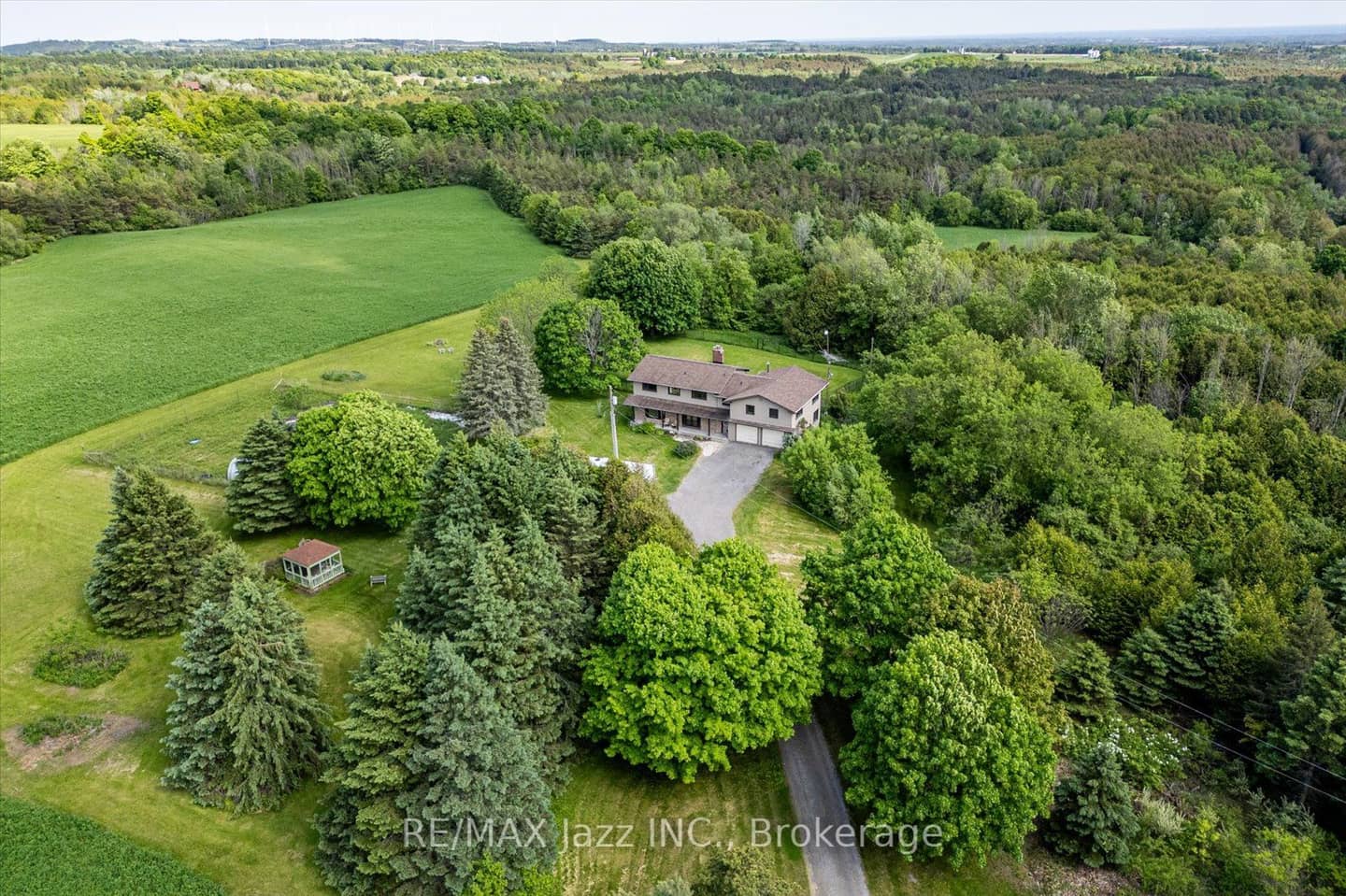 8733 Leskard Road, Clarington, ON L0B 1M0