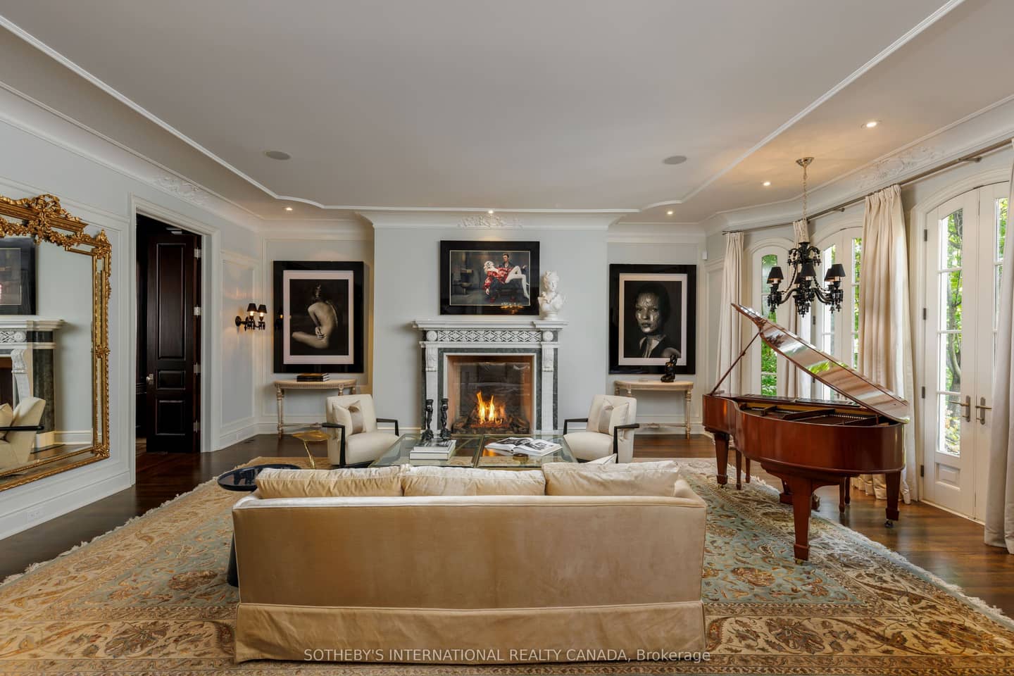 29 Edgehill Road, Toronto, ON M9A 4N1