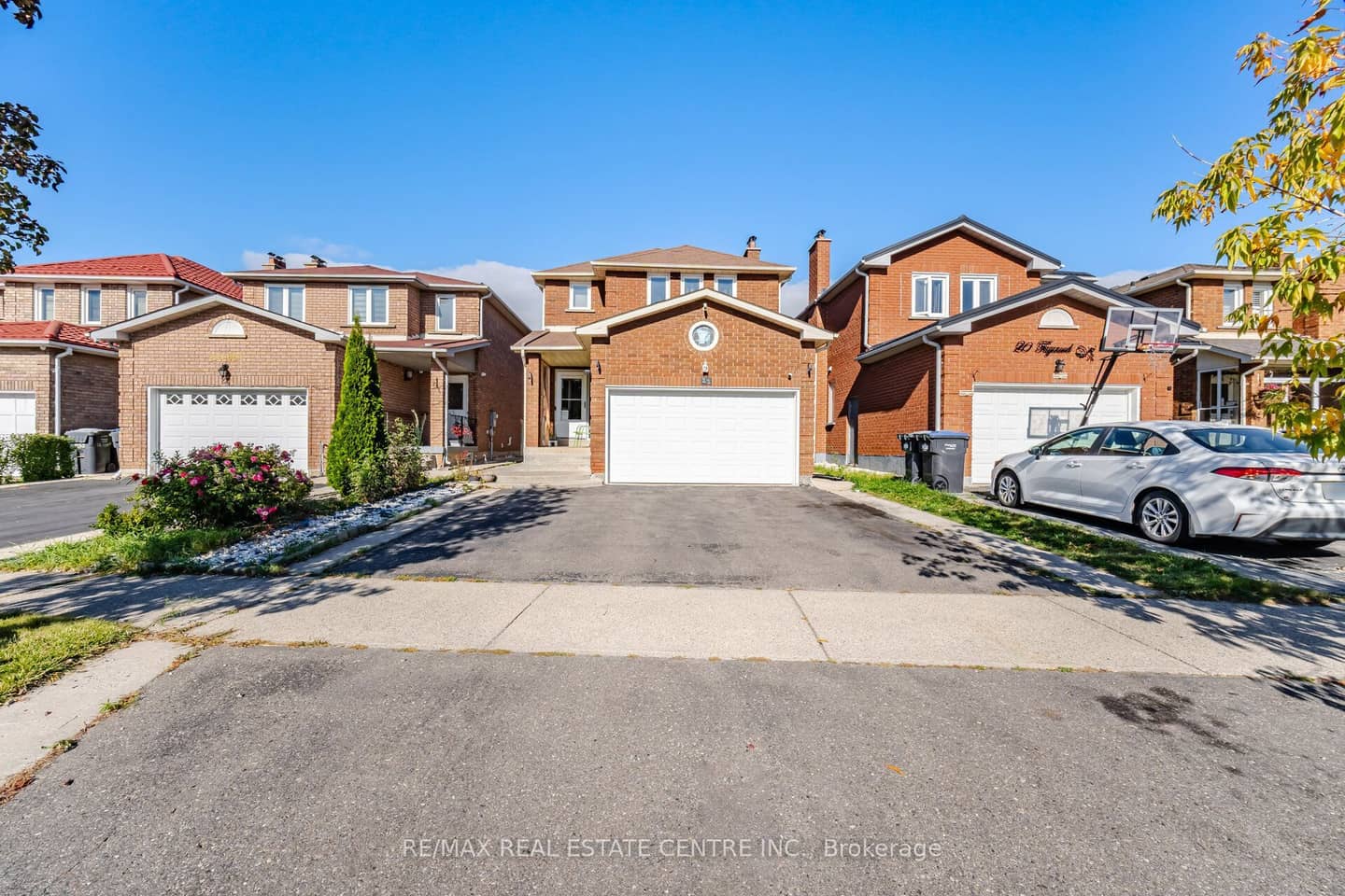 22 Faywood Drive, Brampton, ON L6Y 4K3