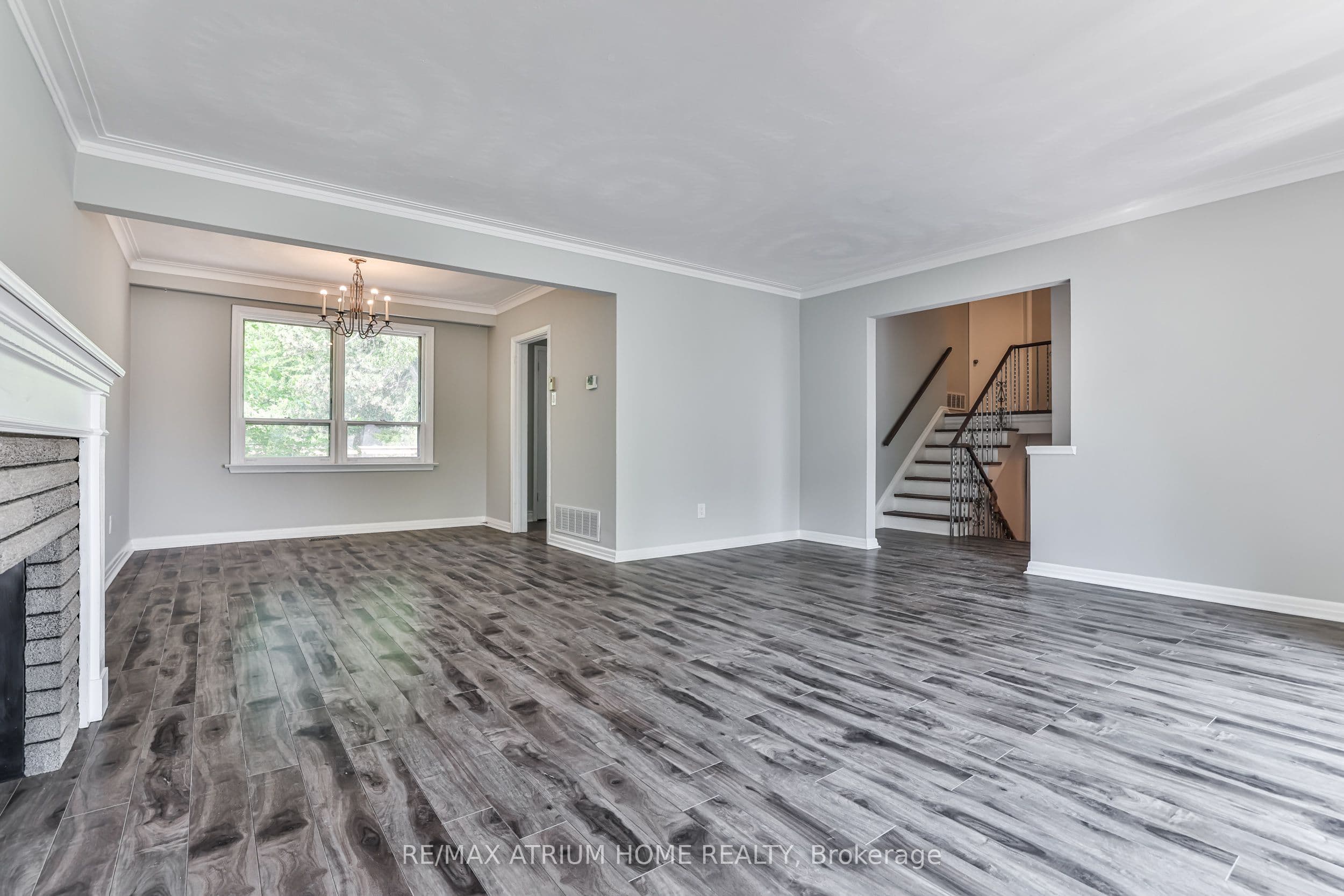 104 Maxome Avenue, Toronto, ON M2M 3K4