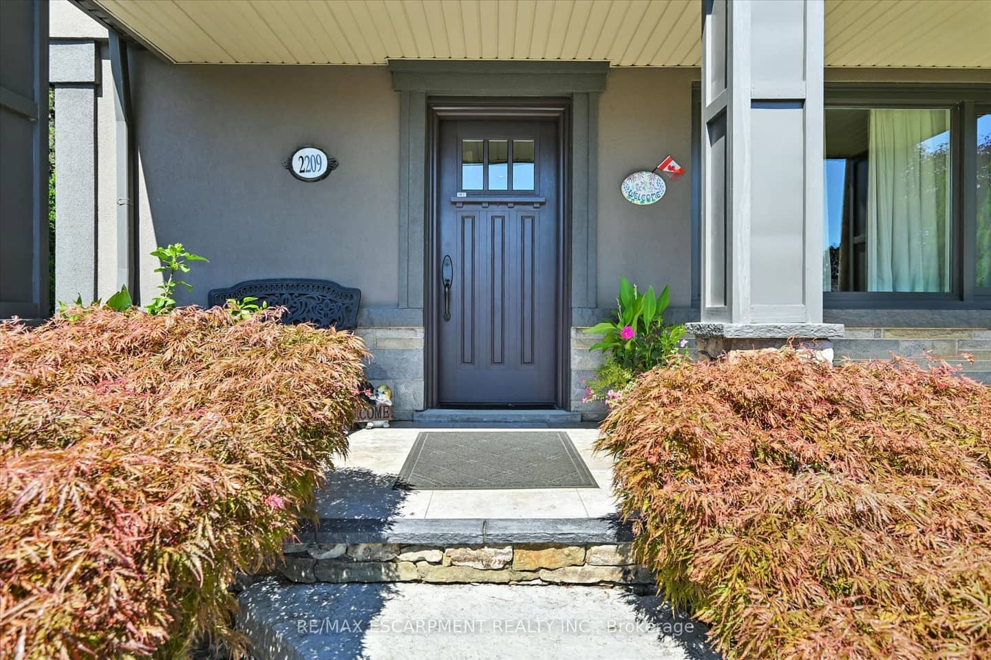 2209 Ghent Avenue, Burlington, ON L7R 1Y6