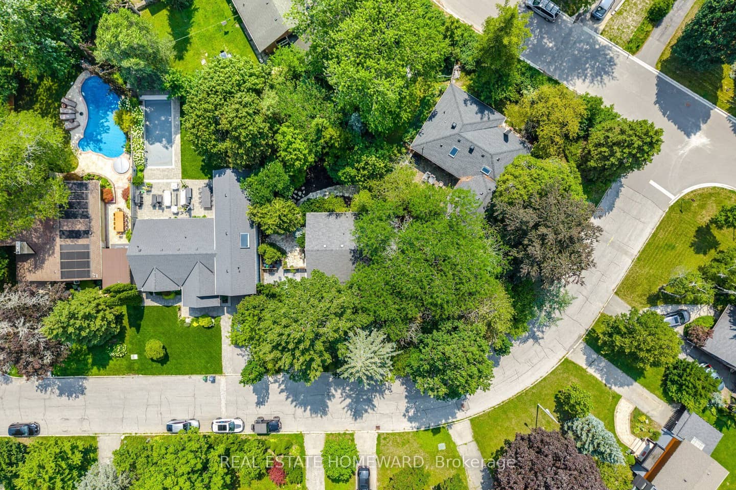 3 Shadwell Place, Toronto, ON M3B 1J4