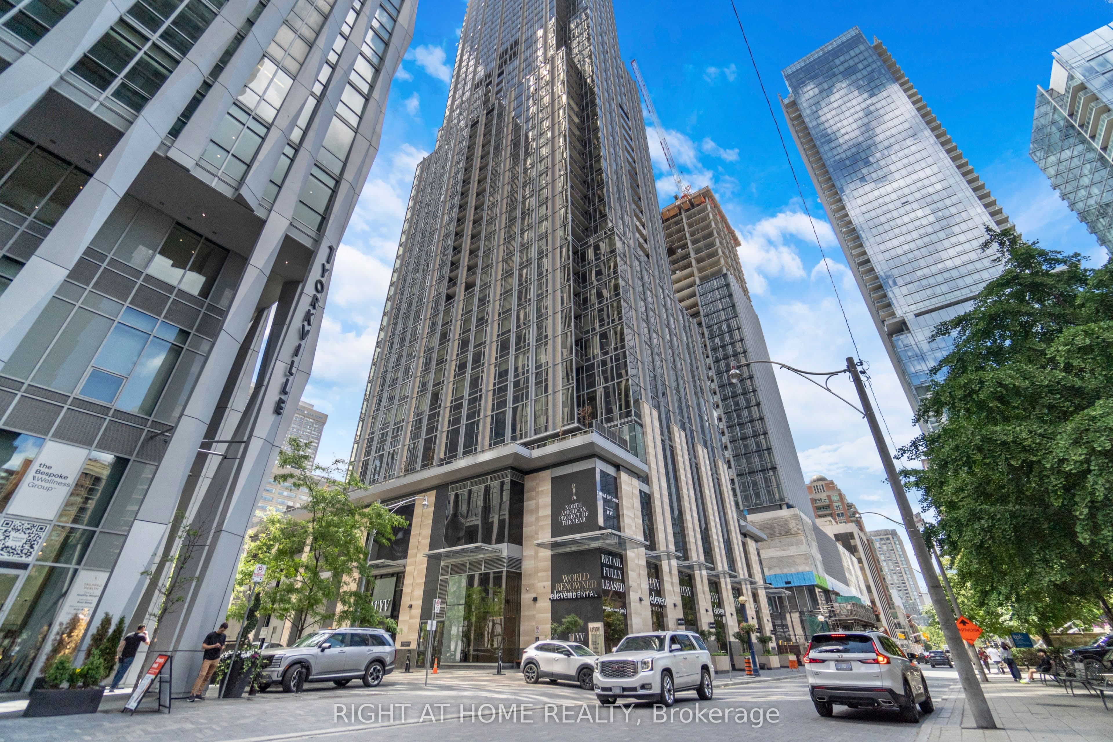 11 Yorkville Avenue 2113, Toronto, ON M4W 0B7
