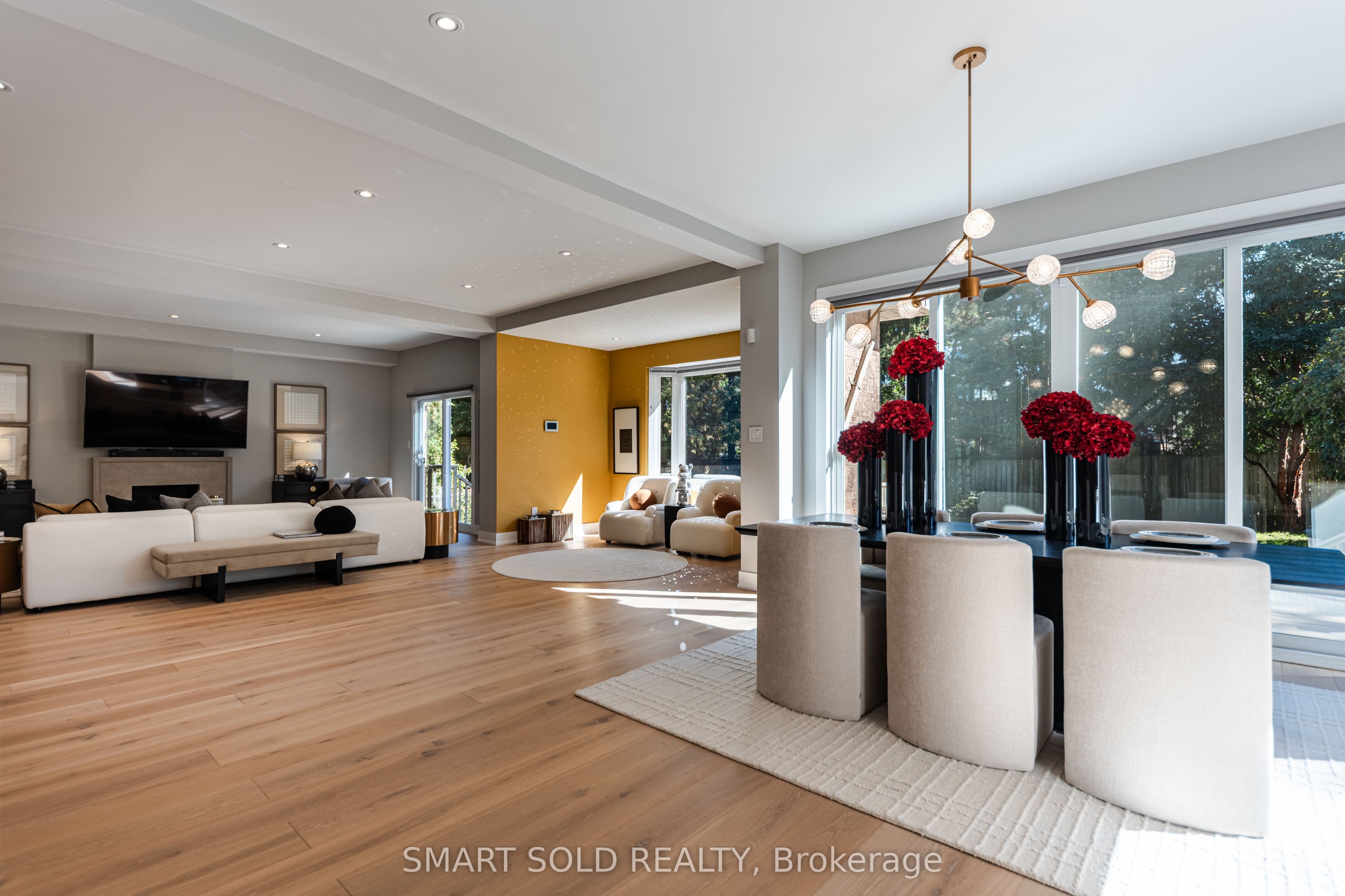 231 Hounslow Avenue, Toronto, ON M2N 2B5