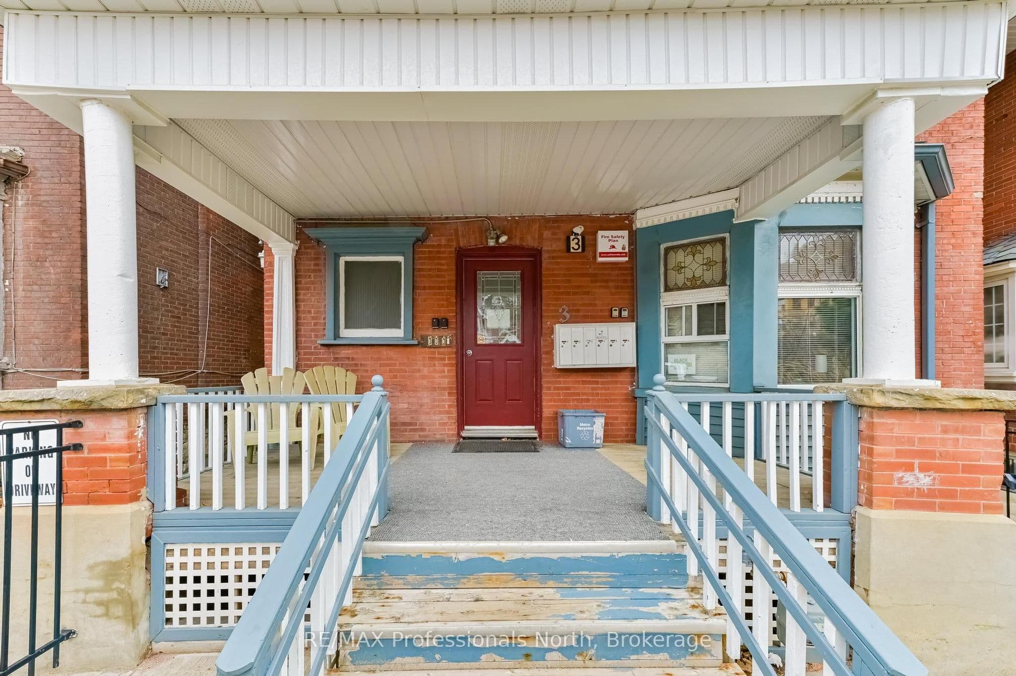 3 Maynard Avenue, Toronto, ON M6K 2Z7