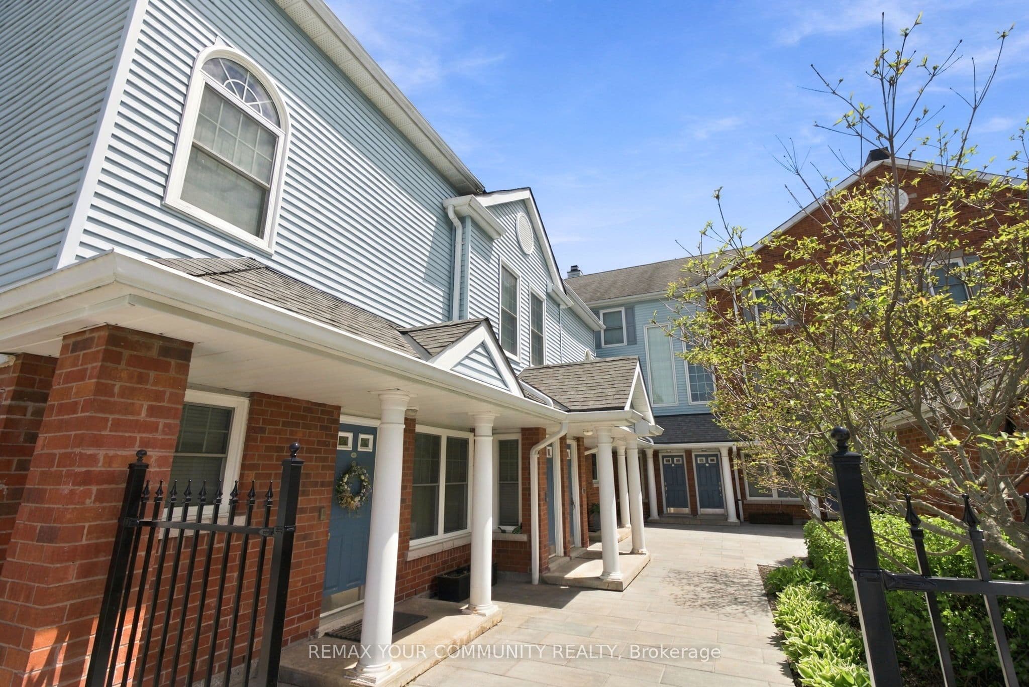 1661 Nash Road H-5, Clarington, ON L1E 1S8
