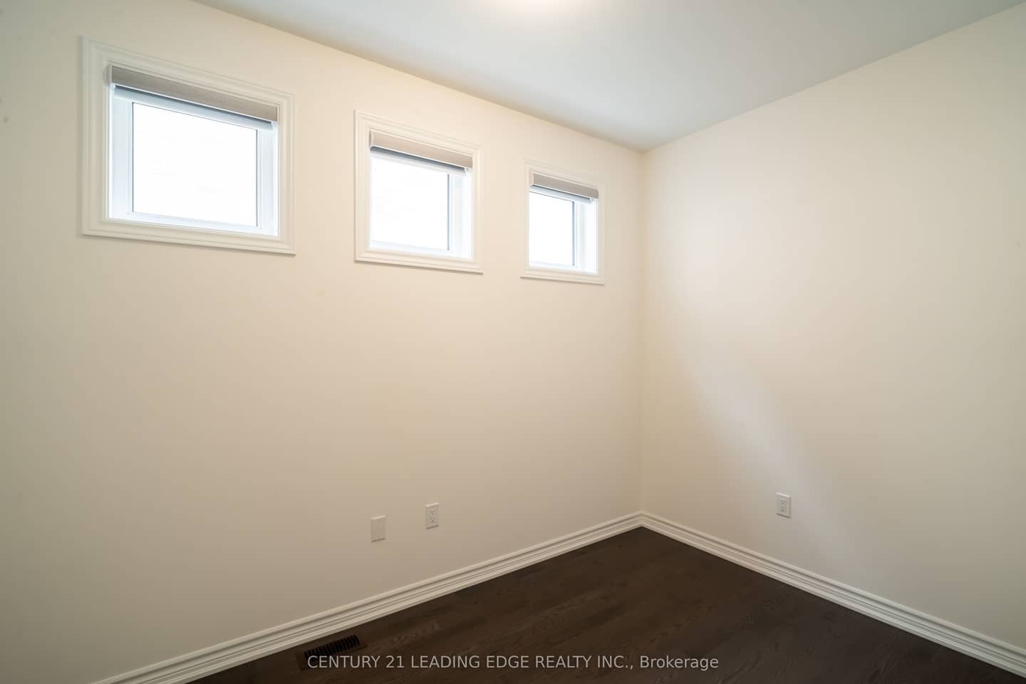 103 KENTLEDGE Avenue, East Gwillimbury, ON L9N 1E3