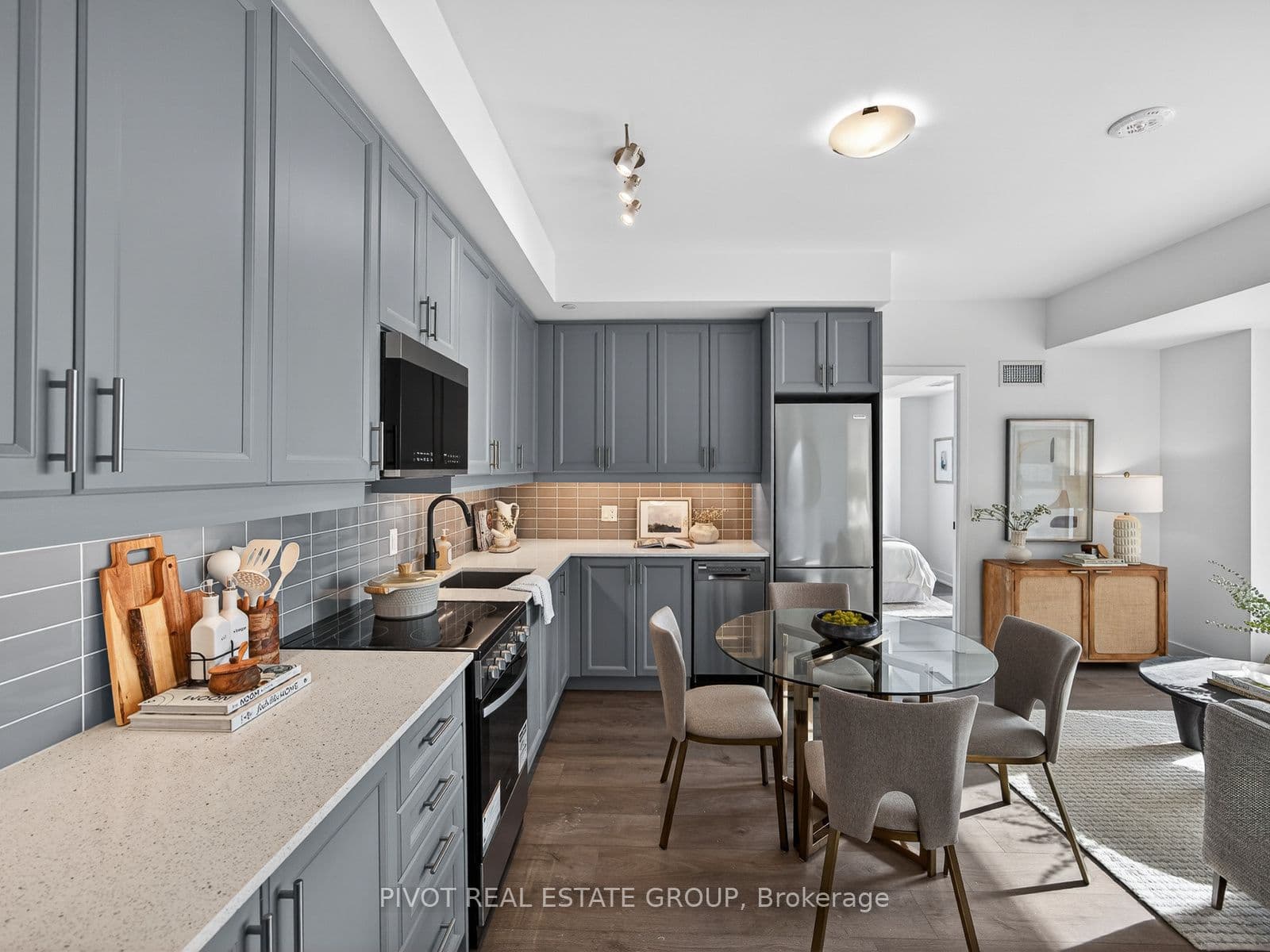 2333 Khalsa Gate 210, Oakville, ON L6M 0X7