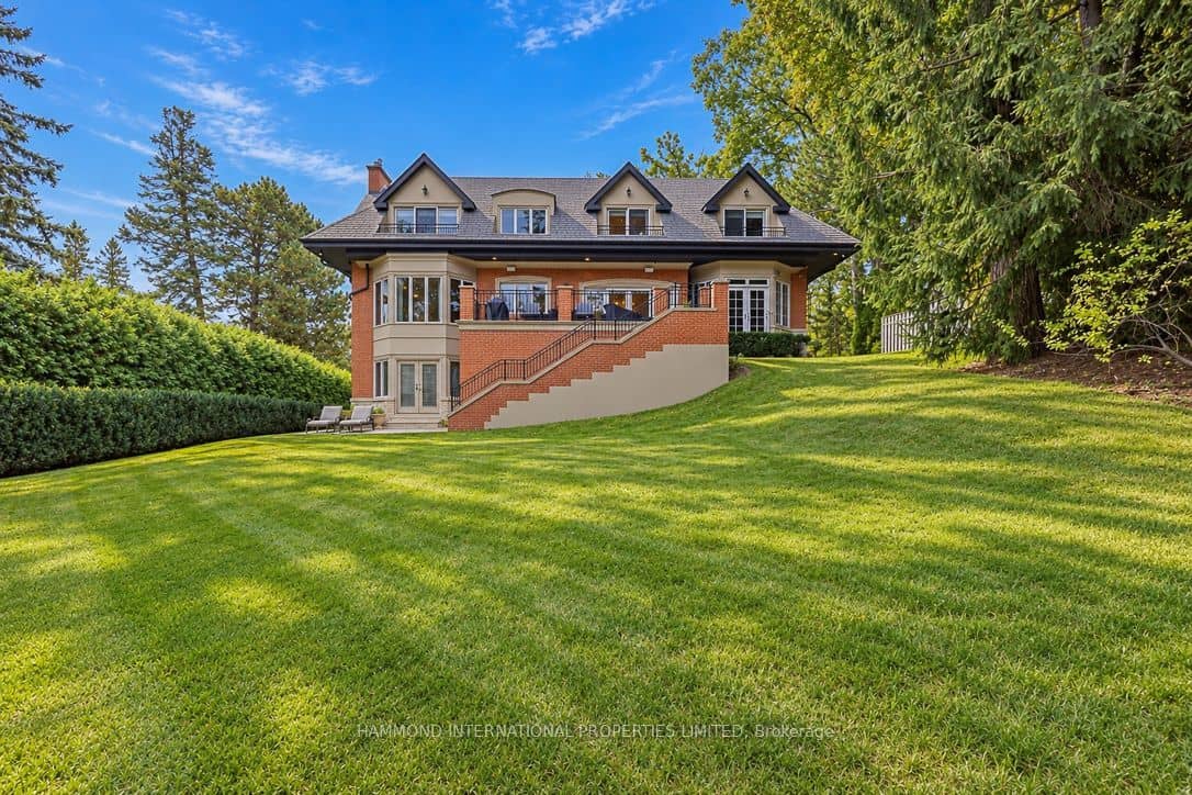 8 Country Club Drive, Toronto, ON M9A 3J4