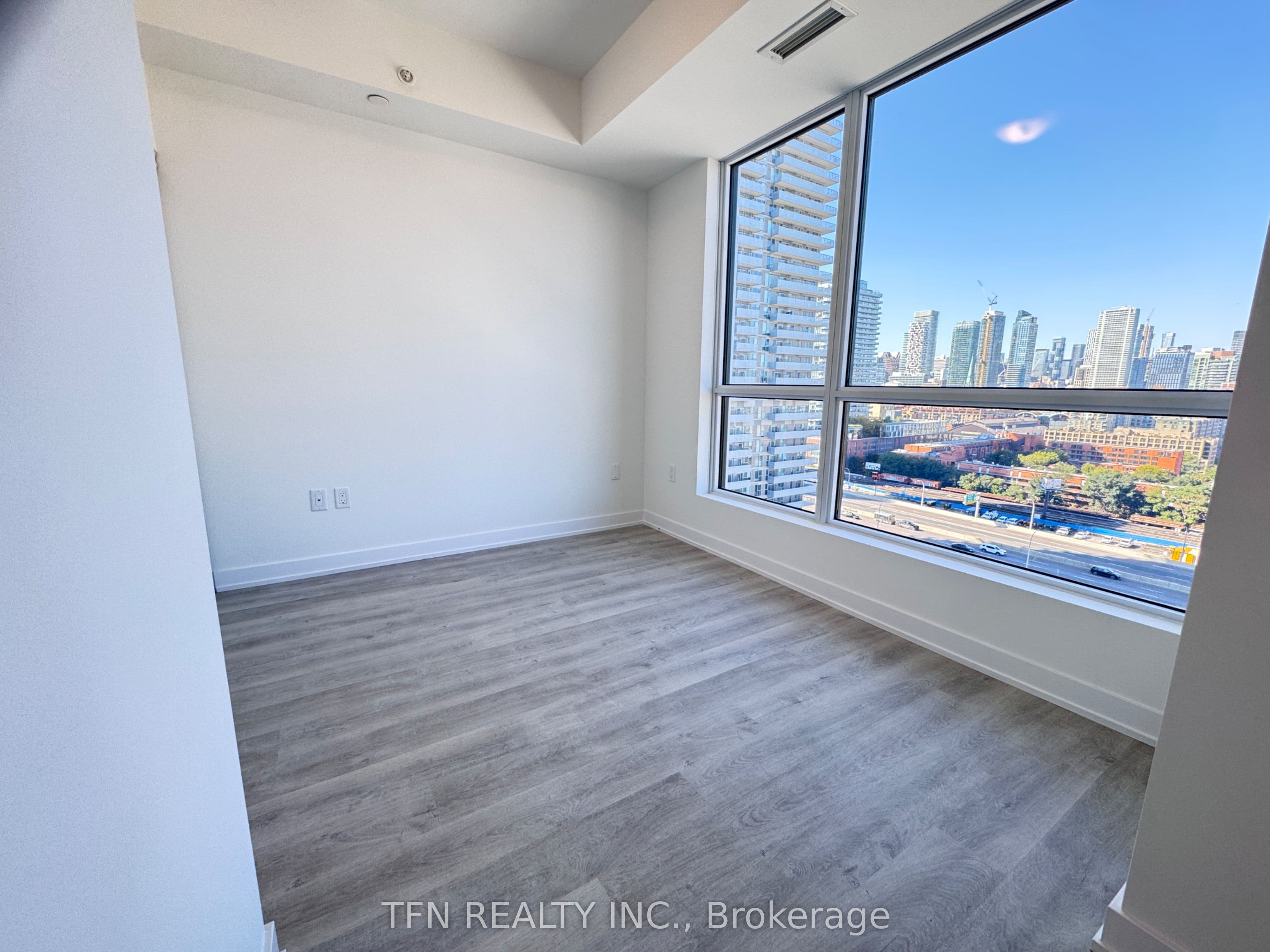 15 Richardson Street 1504, Toronto, ON M5A 0Y5