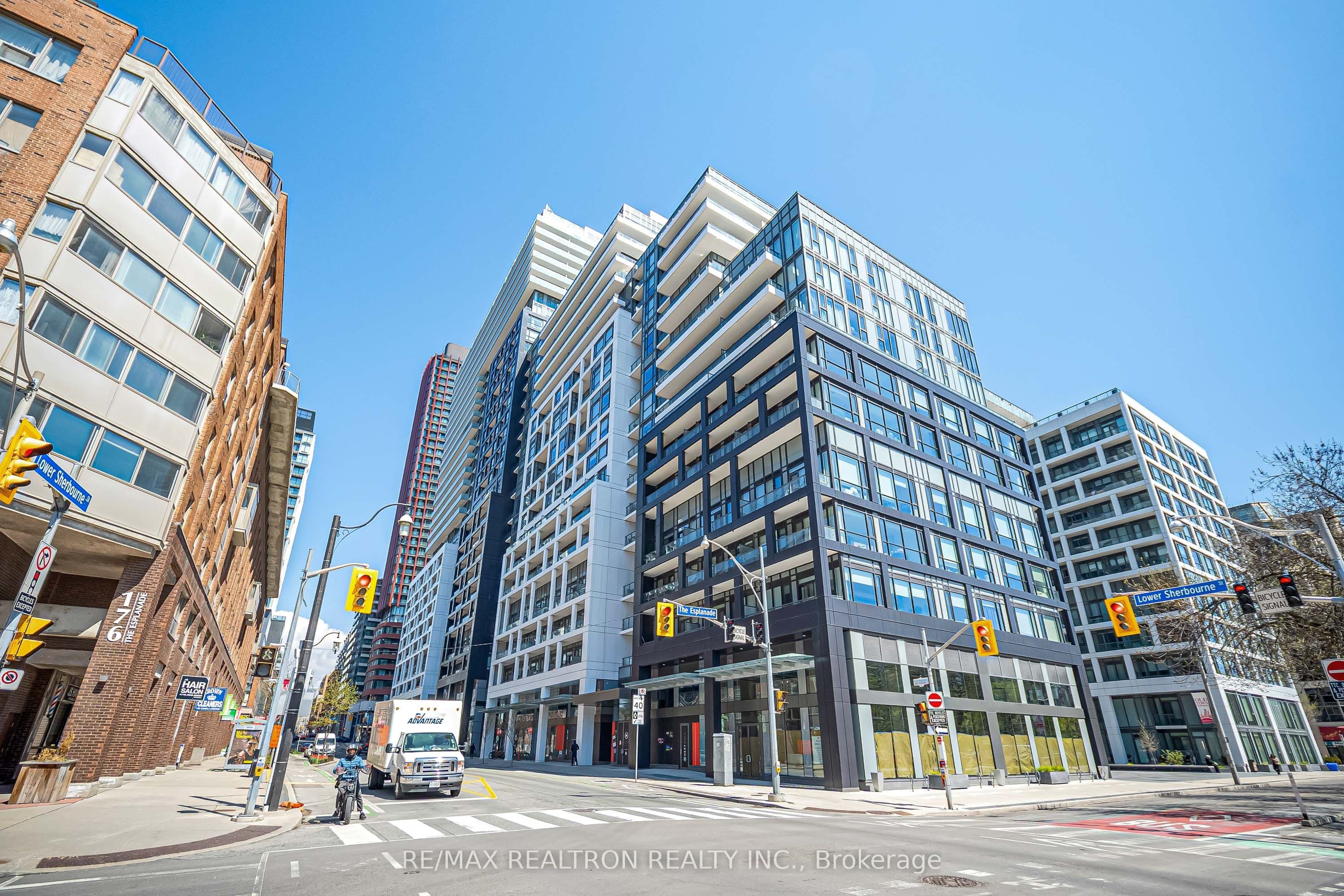 121 Lower Sherbourne Street 1742, Toronto, ON M5A 0W8
