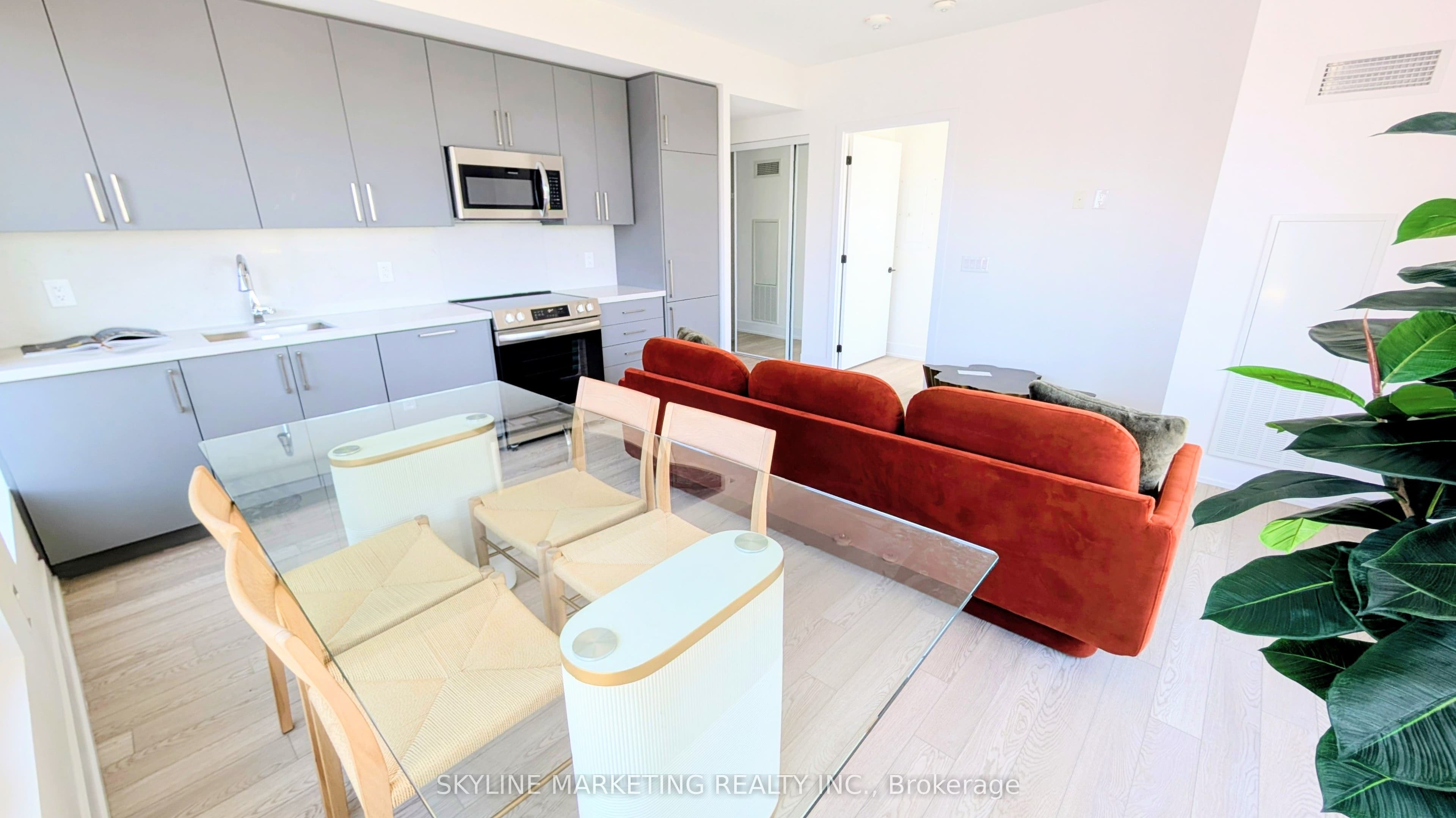 2450 Old Bronte Road 733, Oakville, ON L6M 5P6