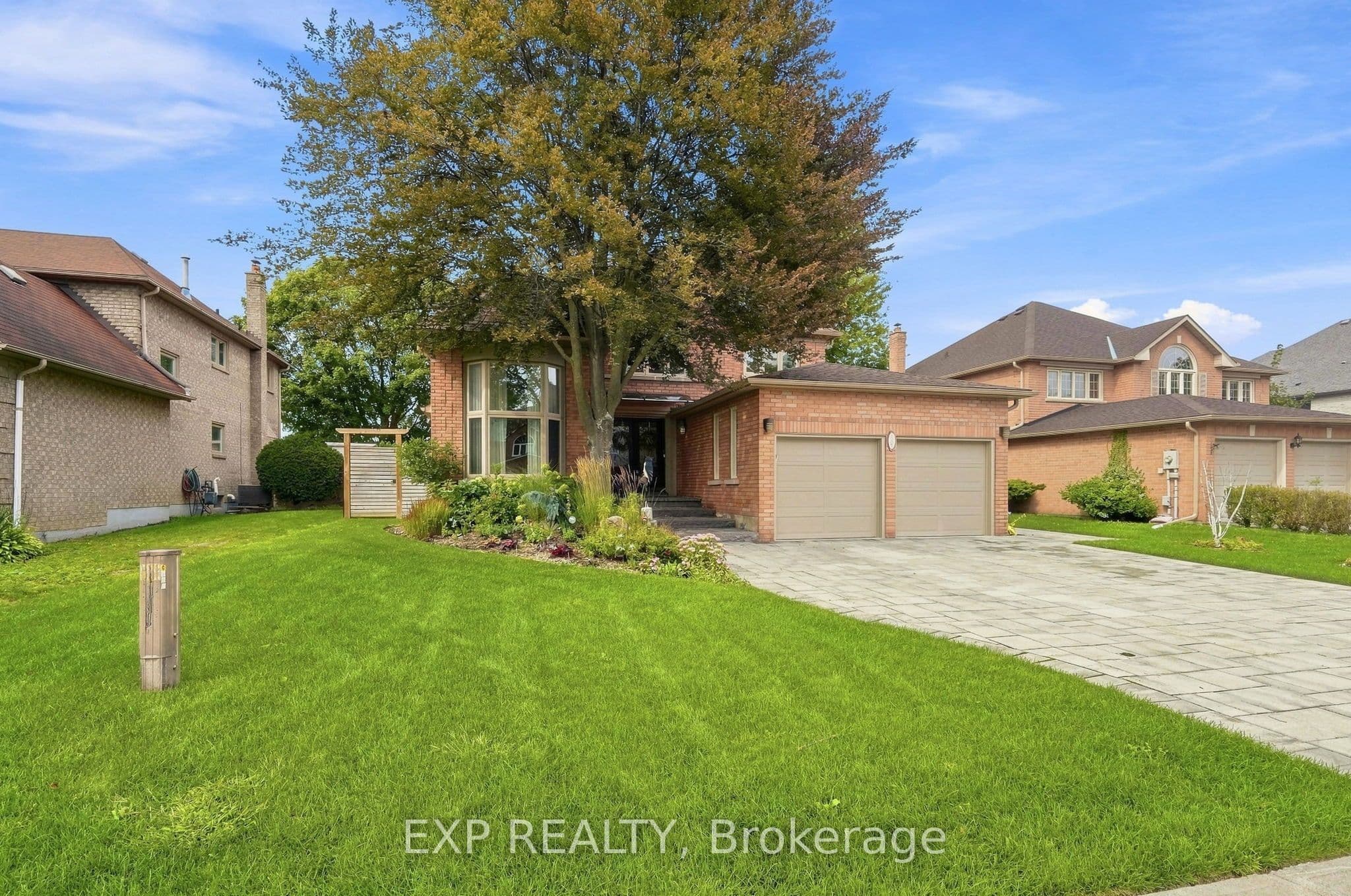 655 Culler Mews, Newmarket, ON L3X 1V8