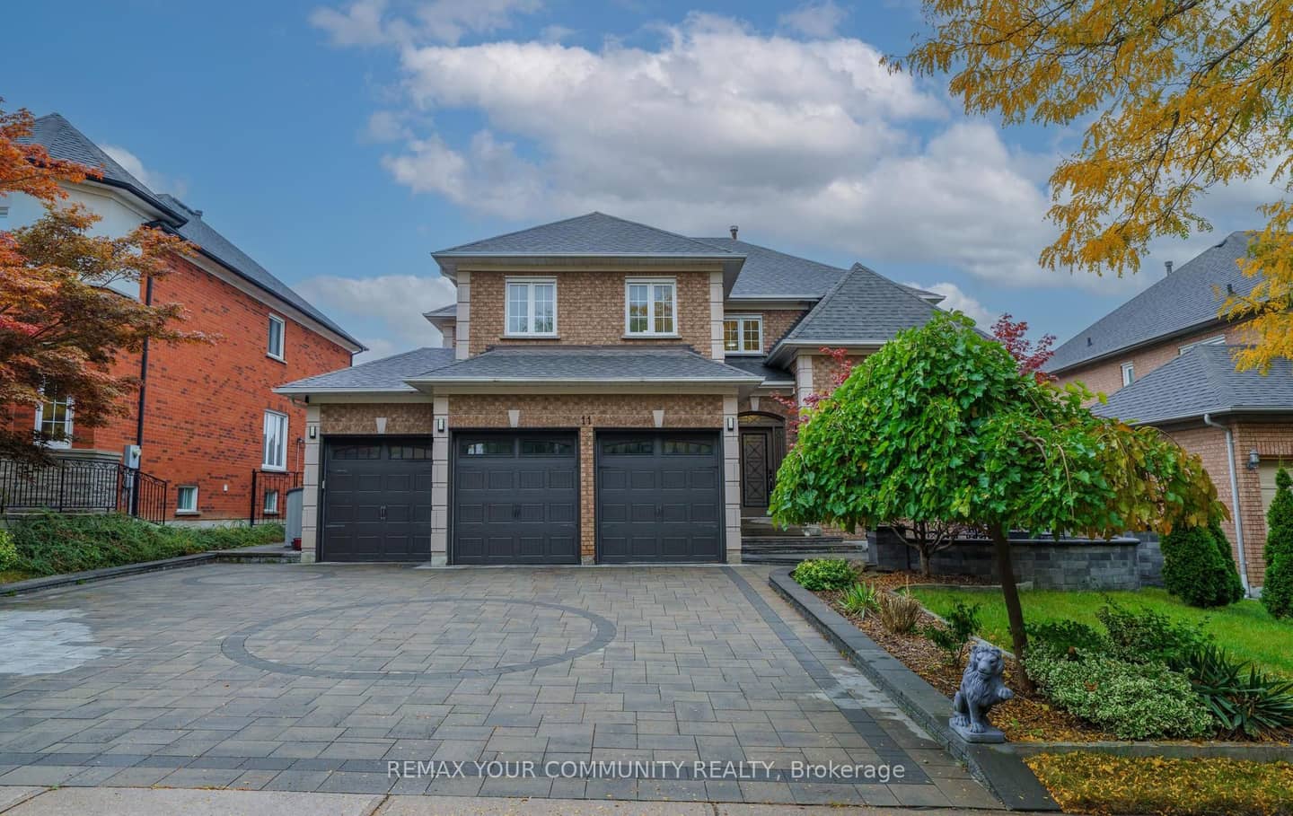 11 Hans Drive, Markham, ON L6C 1T3