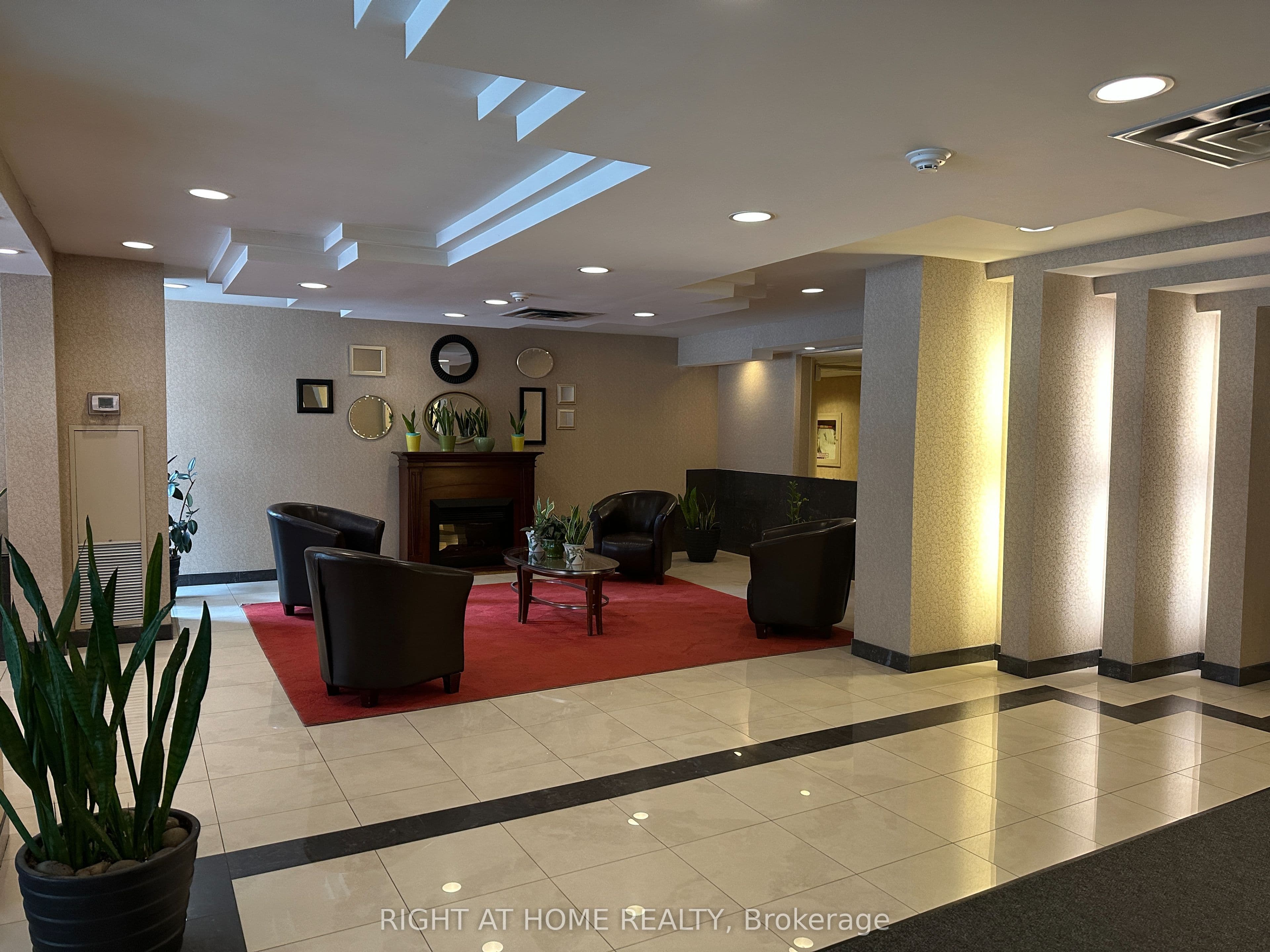 300 Webb Drive 1406, Mississauga, ON L5B 3W3