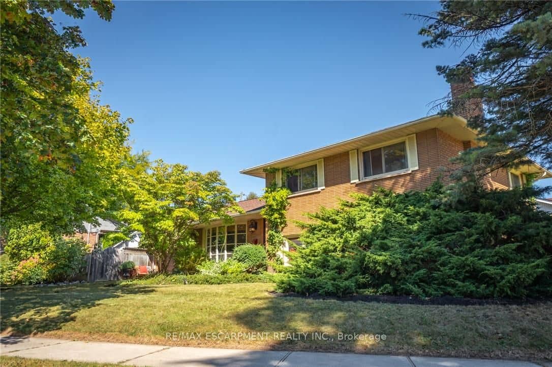 517 Rosedale Crescent, Burlington, ON L7N 2S7