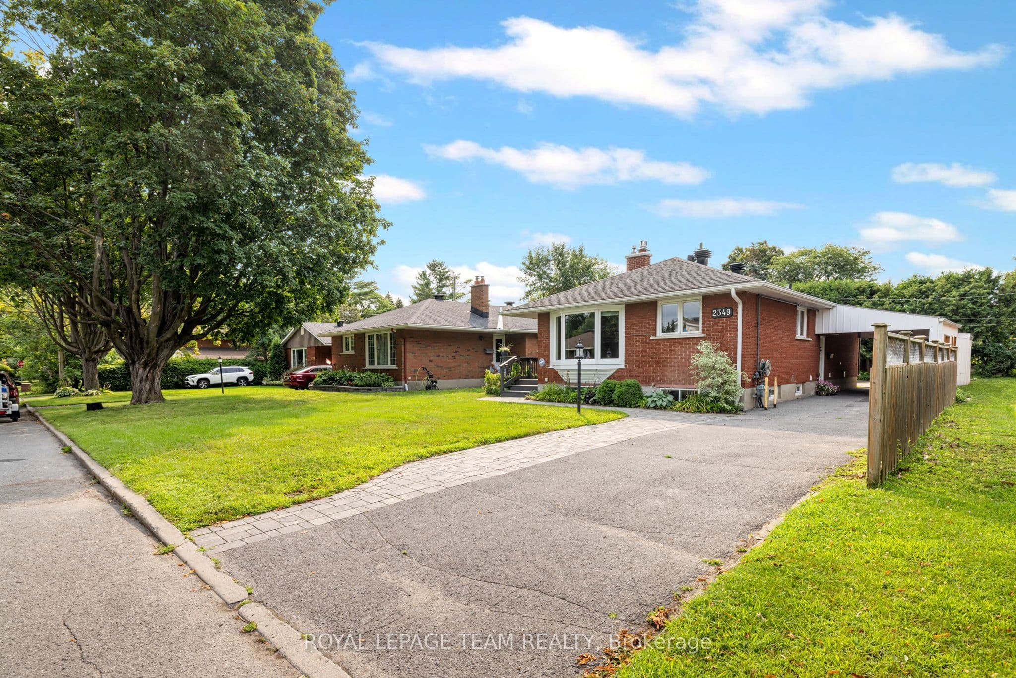 2349 Edwin Crescent, Parkway Park - Queensway Terrace S and Area, ON K2C 1H8