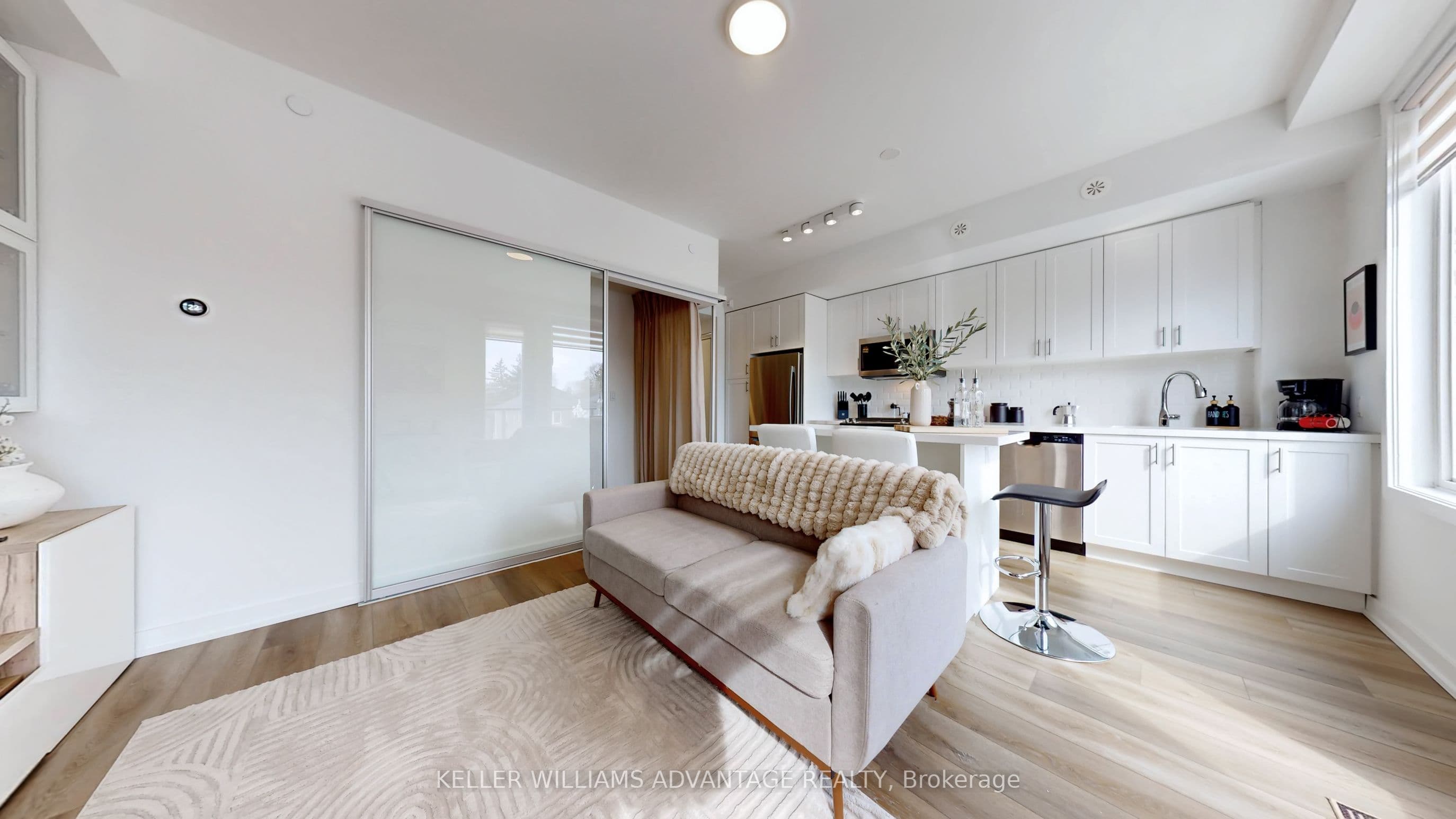 1479 O'Connor Drive 2, Toronto, ON M4B 2V5