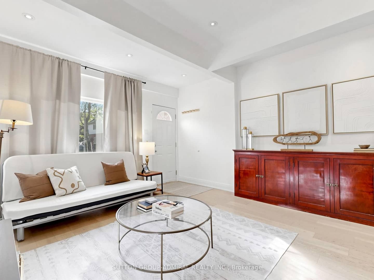 275 Victoria Park Avenue, Toronto, ON M4E 3S6