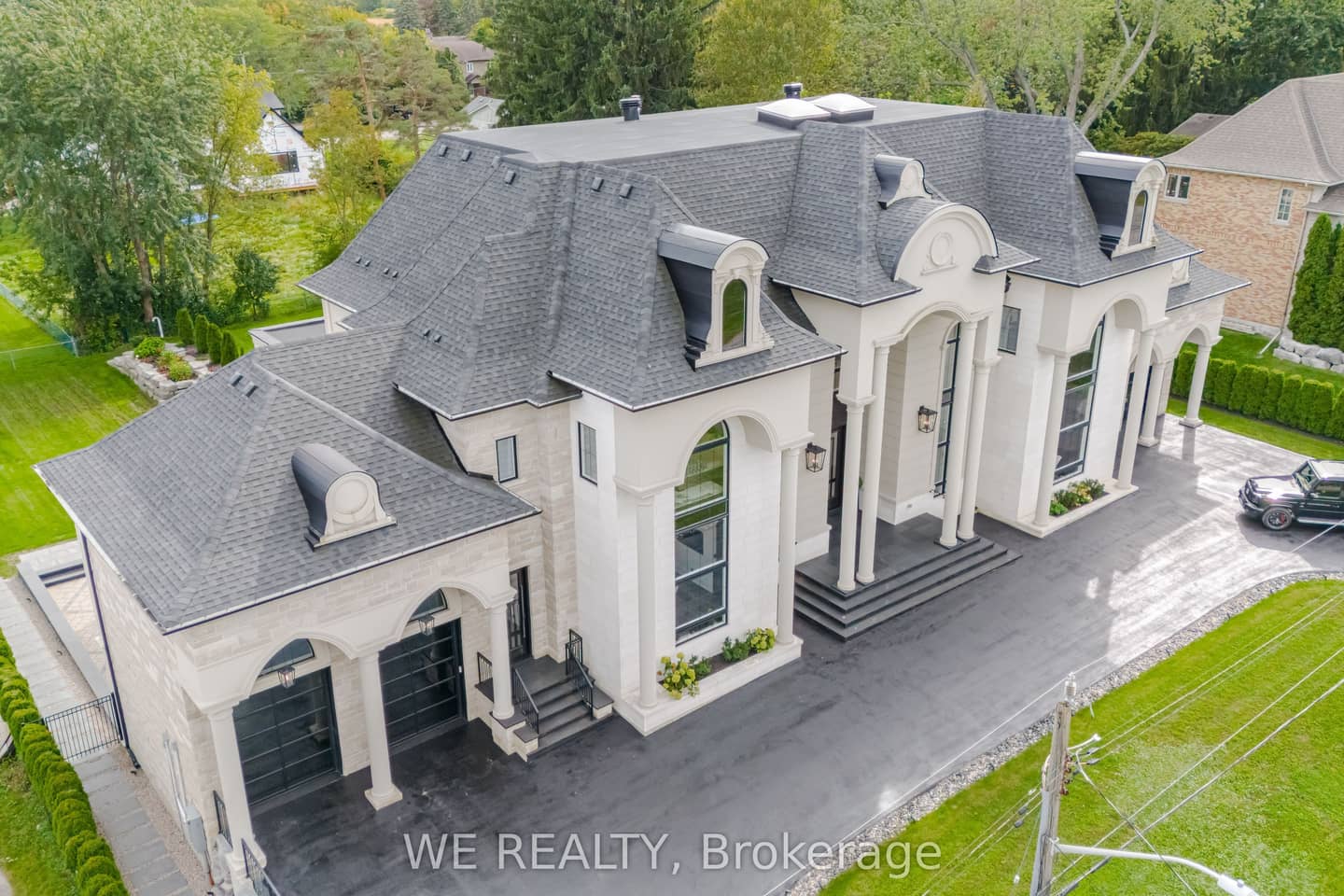 253 Martins Street, Pickering, ON L1V 2P9