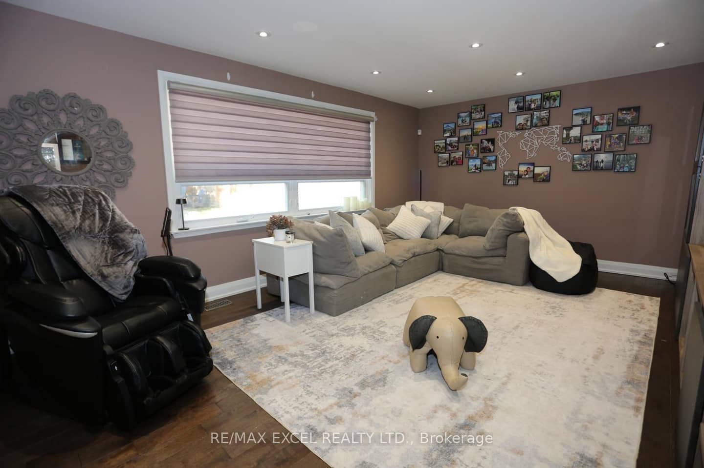 16 Aldenham Crescent, Toronto, ON M3A 1S2
