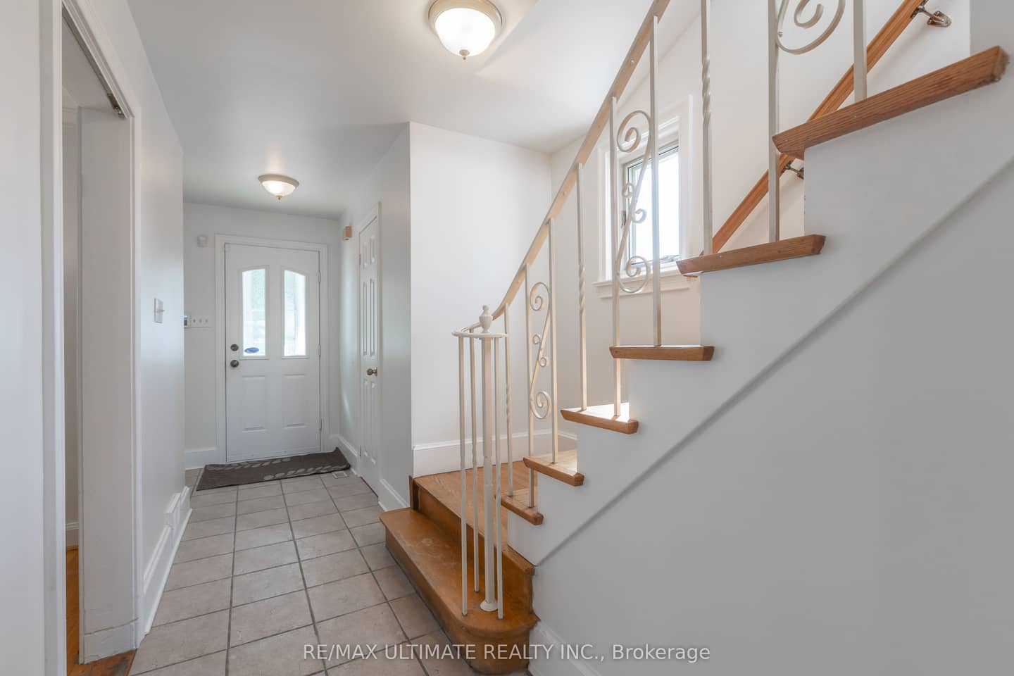 6 Redberry Parkway, Toronto, ON M6L 2J5