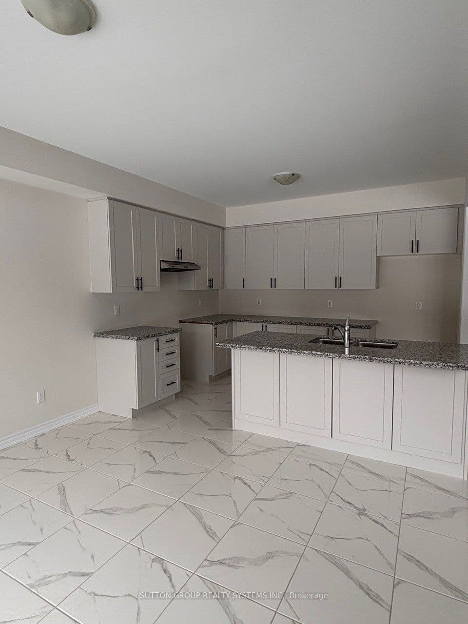 14 Federica Crescent, Wasaga Beach, ON L9Z 0N5