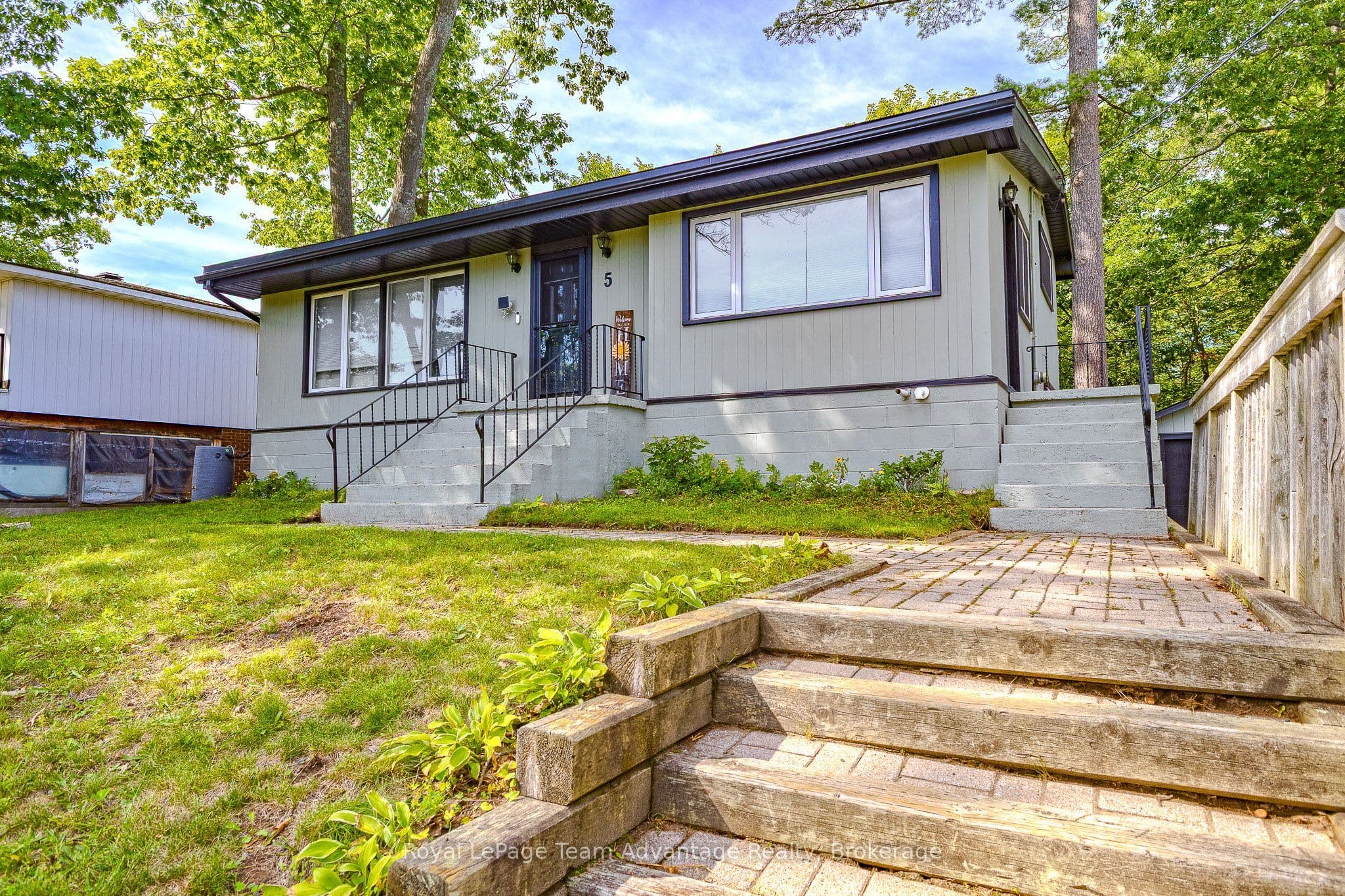 5 Burritt Street, Parry Sound, ON P2A 1N5