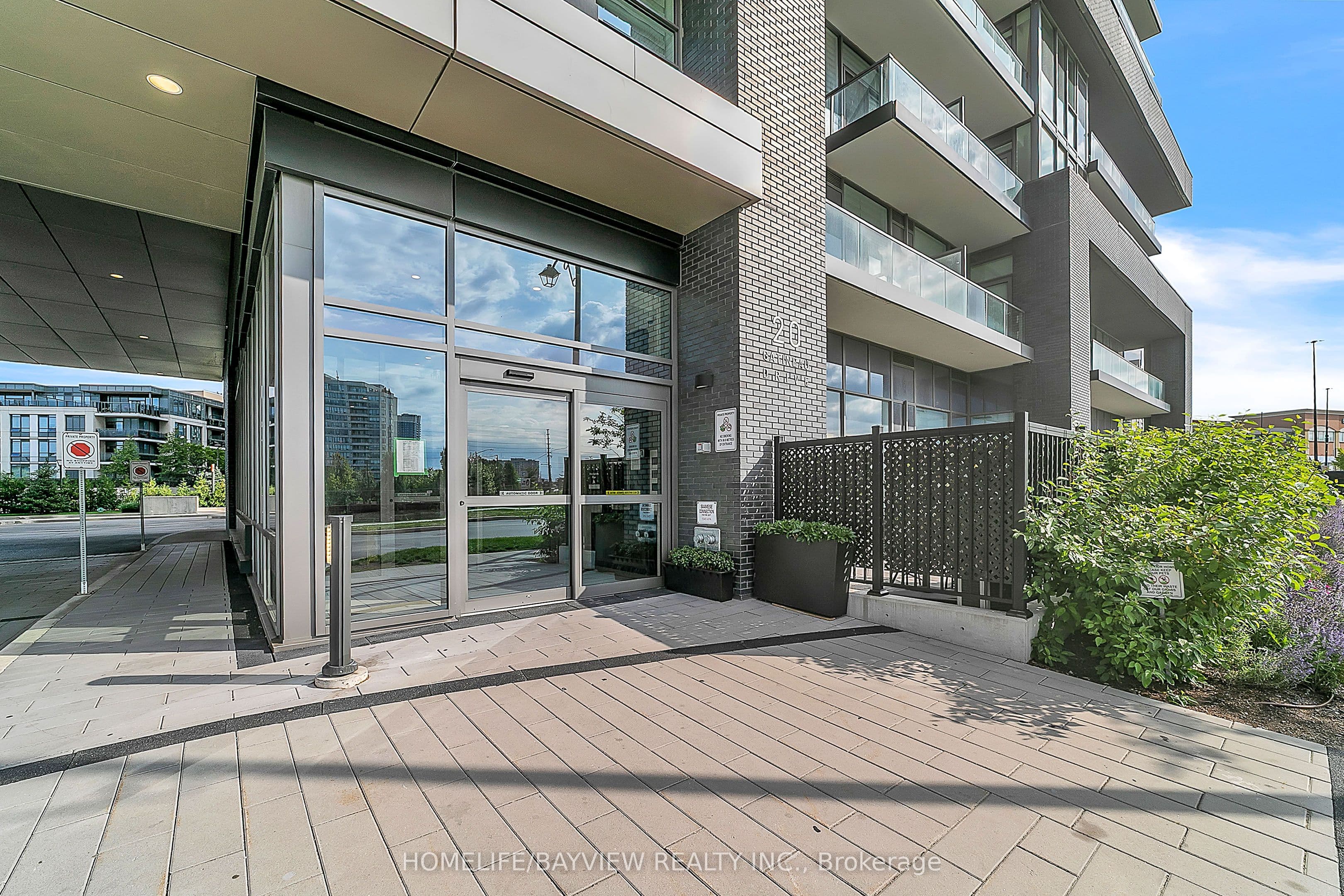 20 Gatineau Drive 2007, Vaughan, ON L4J 0L3