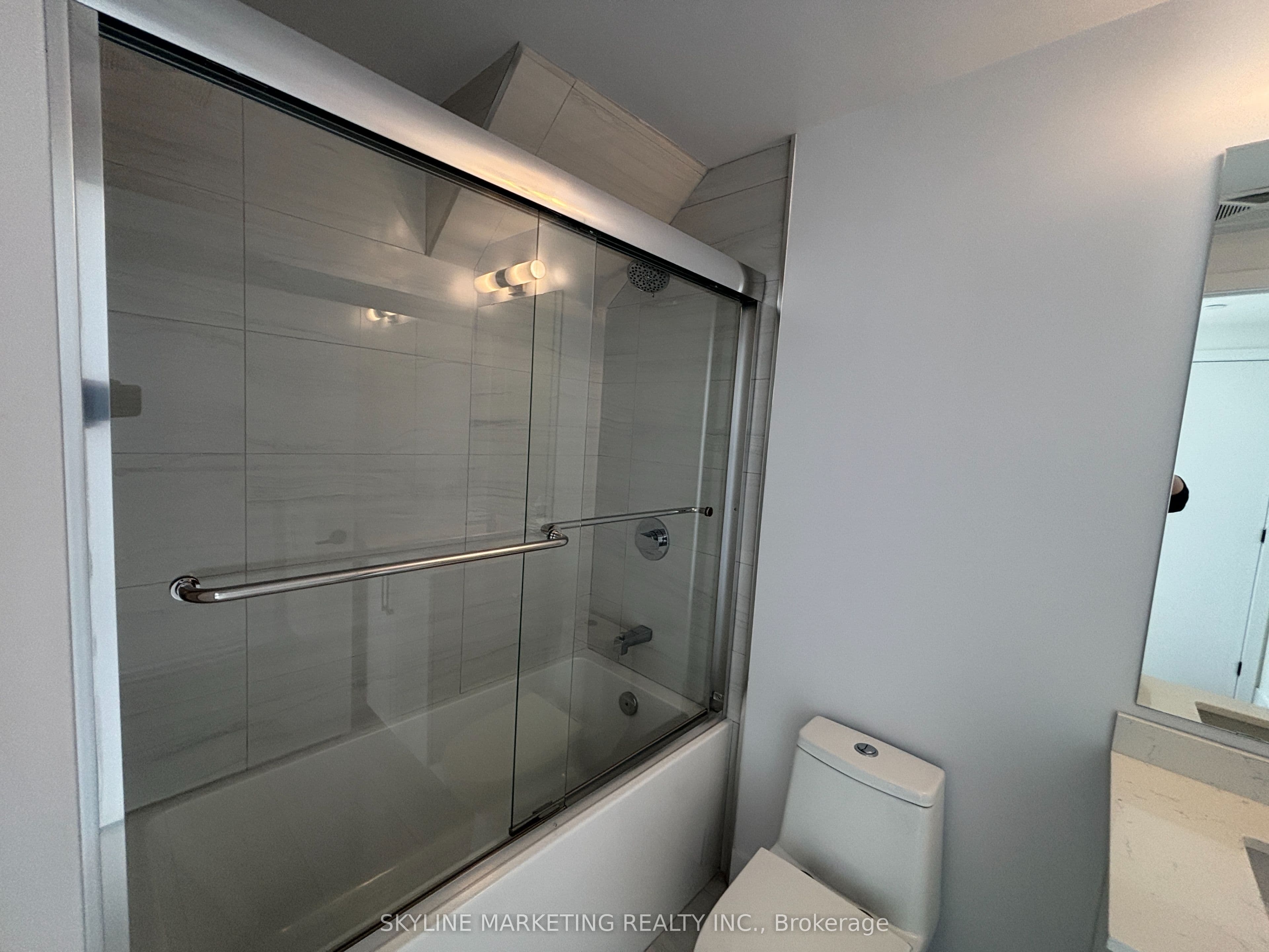 2450 Old Bronte Road 103, Oakville, ON L6M 5P6