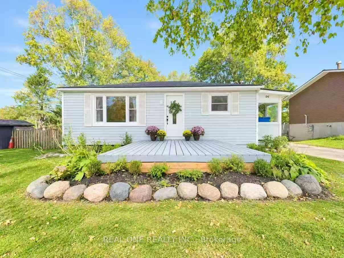 24 Main Street, East Gwillimbury, ON L0G 1M0