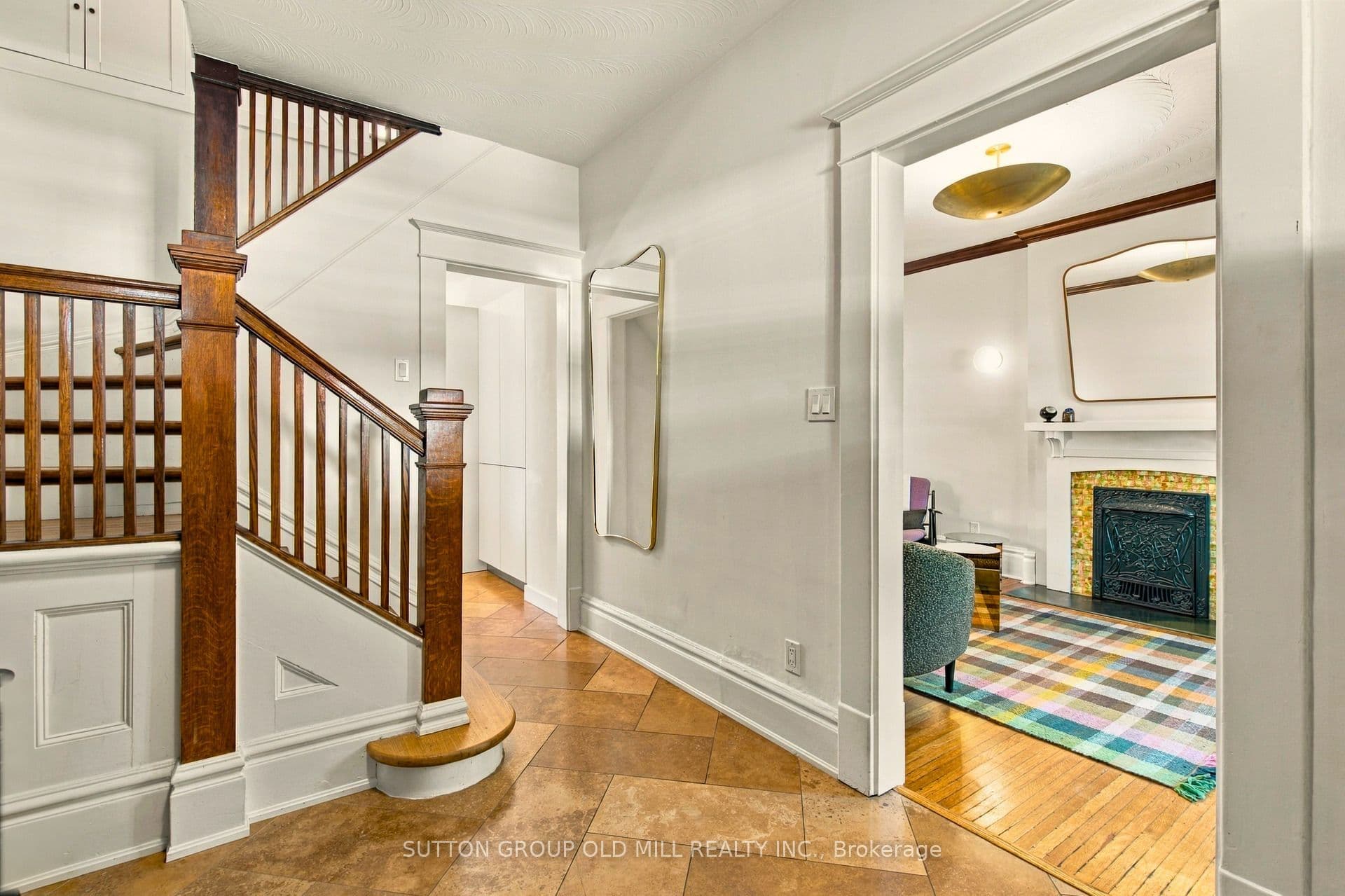 245 St Johns Road, Toronto, ON M6P 1V3