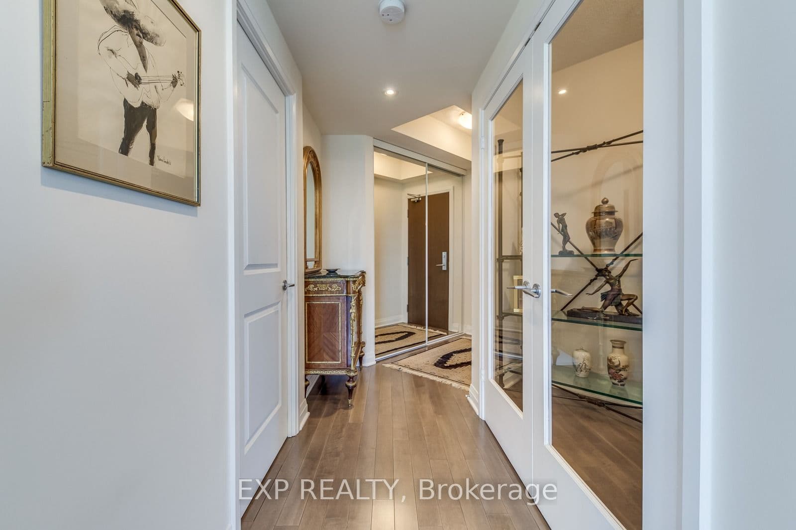 1055 Southdown Road 905, Mississauga, ON L5J 0A3