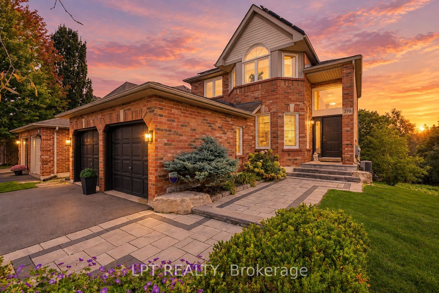 370 Silken Laumann Drive, Newmarket, ON L3X 2J1