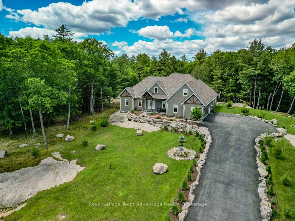 9 George Hunt Memorial Drive, McDougall, ON P2A 2W9