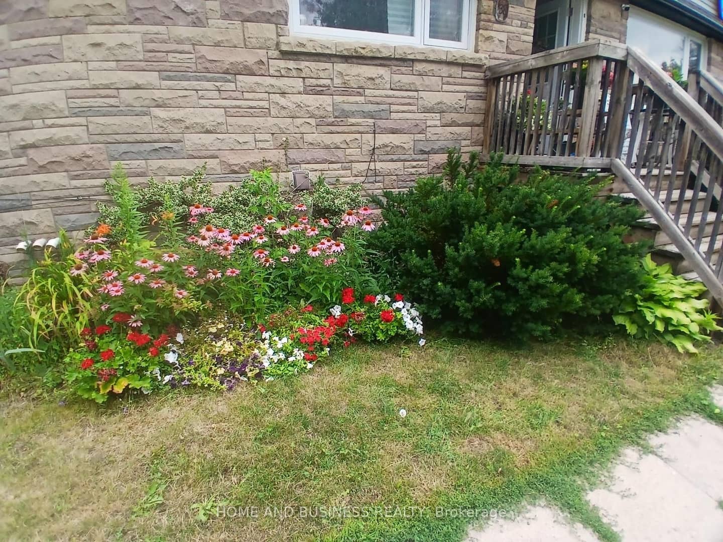 38 River Drive 1,2,3, Halton Hills, ON L7G 2J2