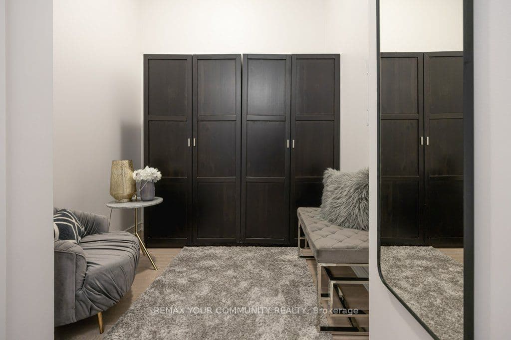 88 Scott Street 506, Toronto, ON M5E 0A9