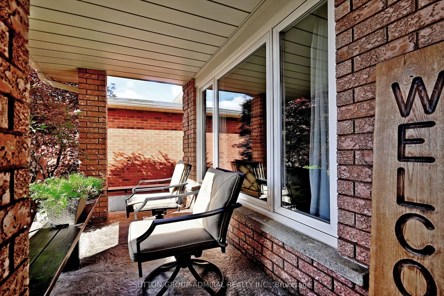62 Castlehill Road, Vaughan, ON L6A 1N8