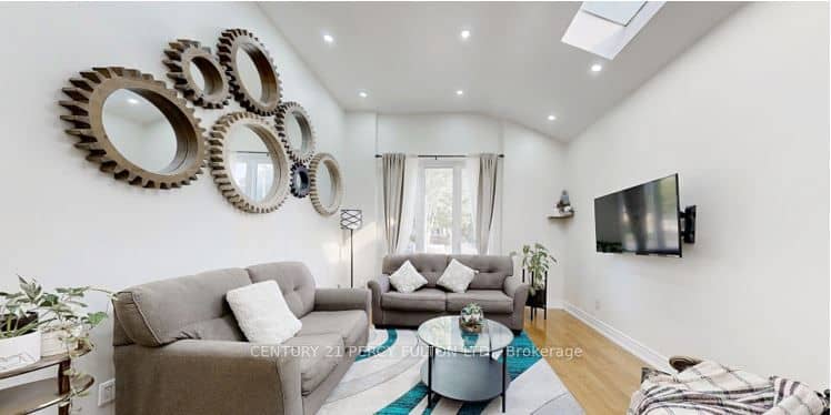 140 Benleigh Drive, Toronto, ON M1H 1K3