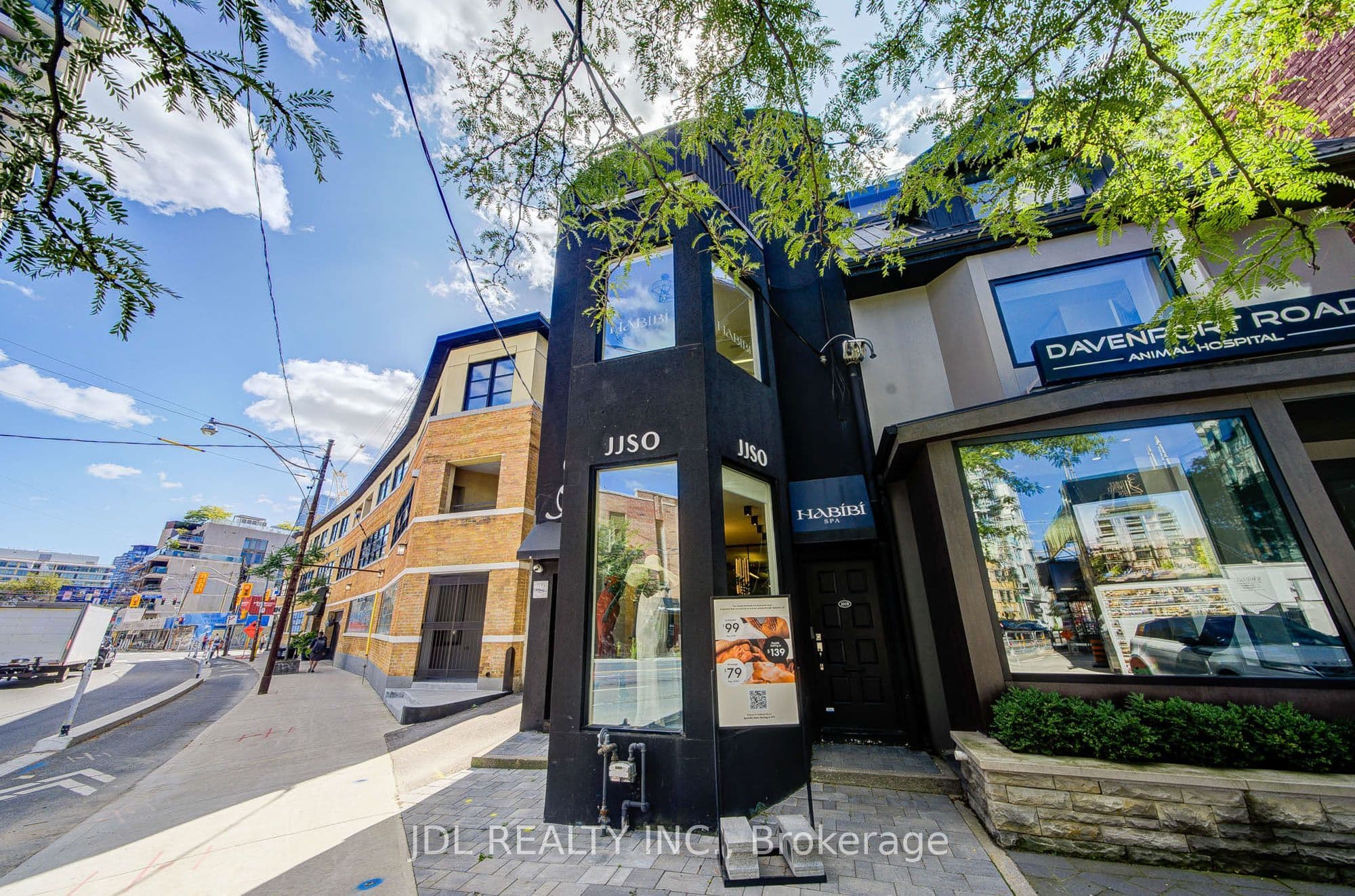 301 Davenport Road, Toronto, ON M5R 1K5