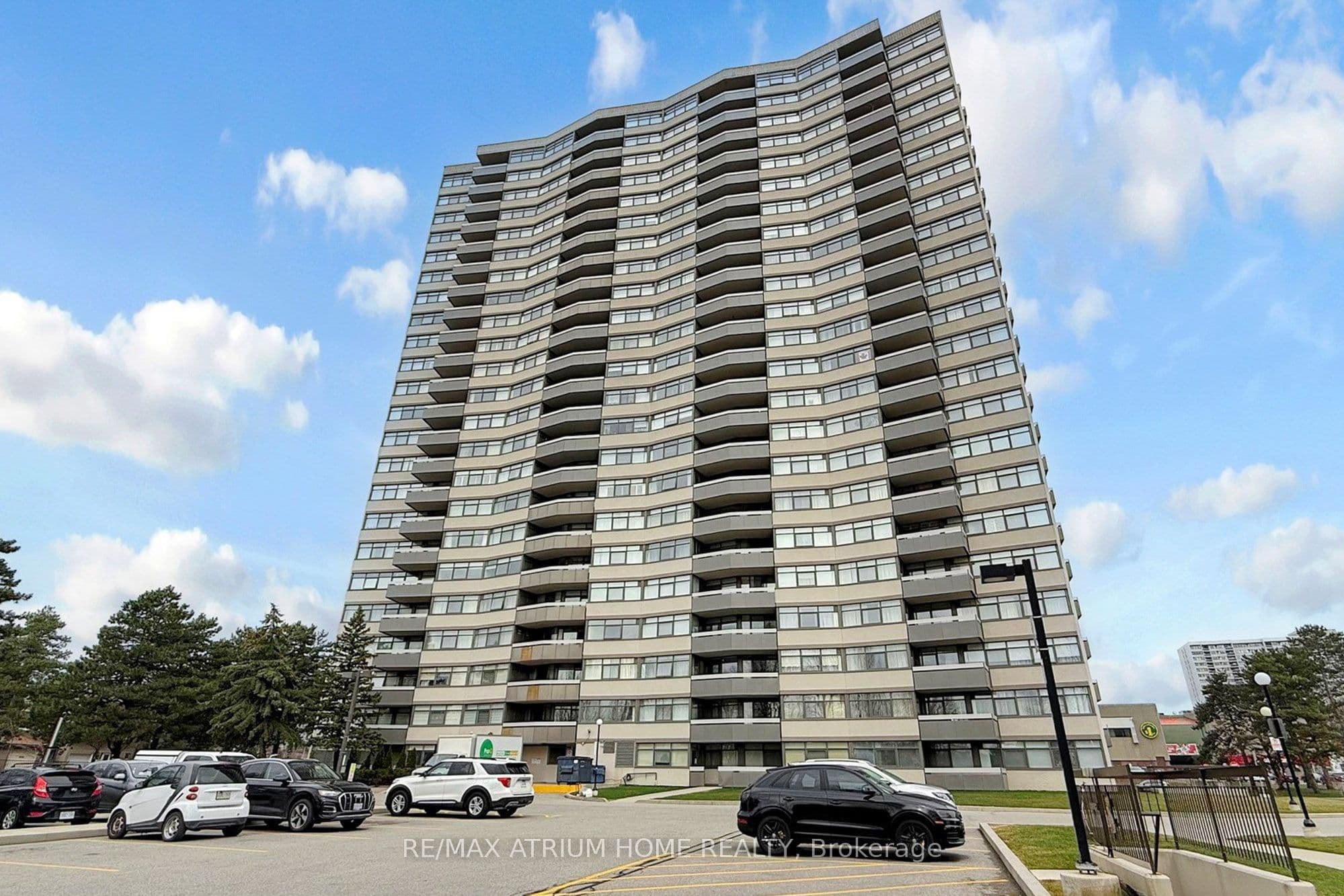 3131 Bridletowne Circle, Toronto, ON M1W 2S9