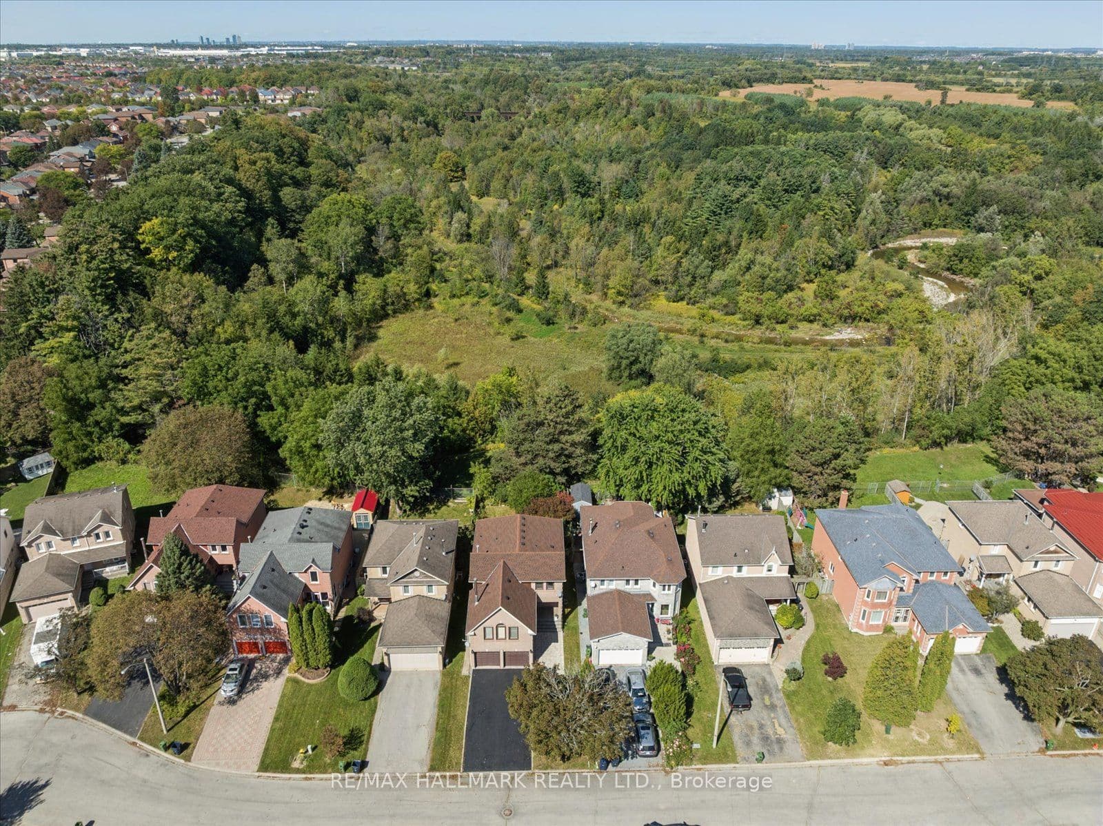 32 Valley Centre Drive, Toronto, ON M1X 1L3