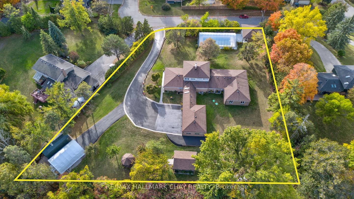 39 Highfield Crescent, Georgina, ON L4P 0M2