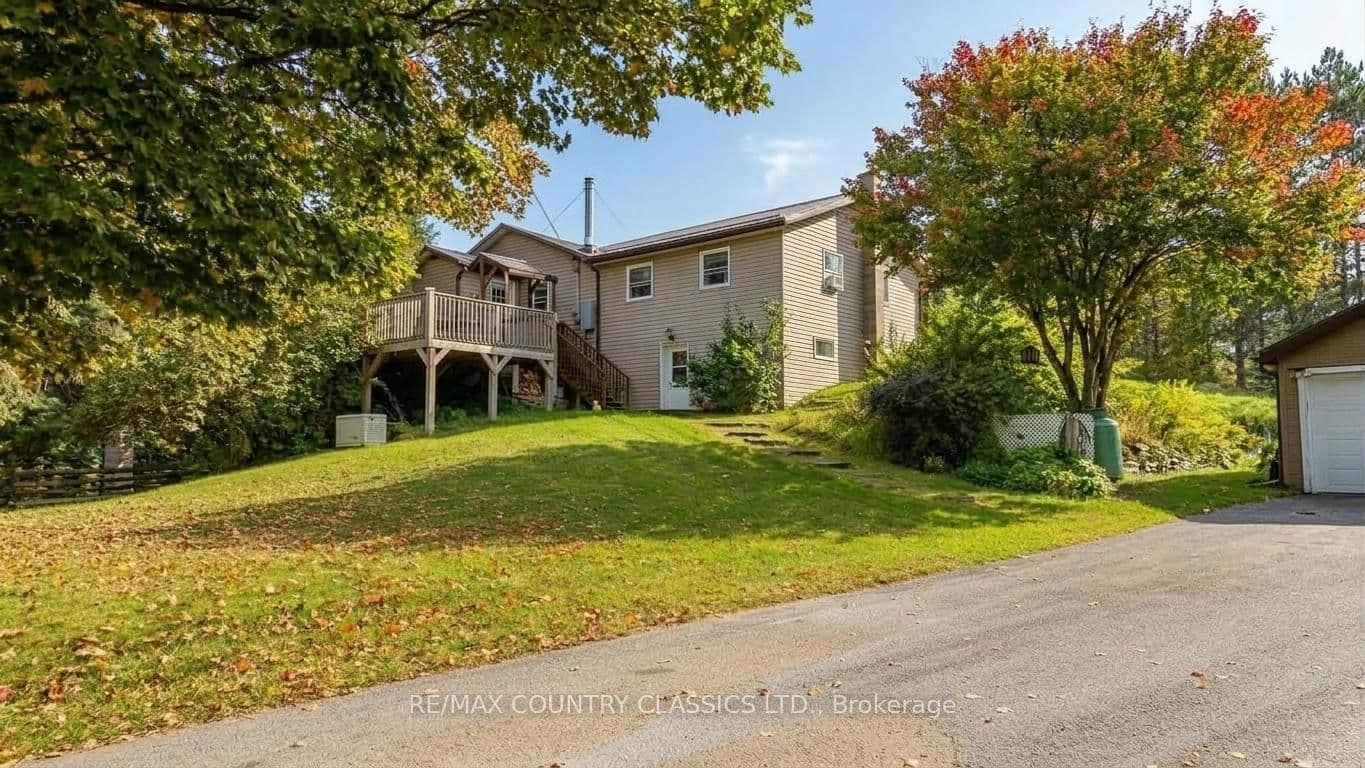 41 Old L'Amable Road, Bancroft, ON K0L 2L0
