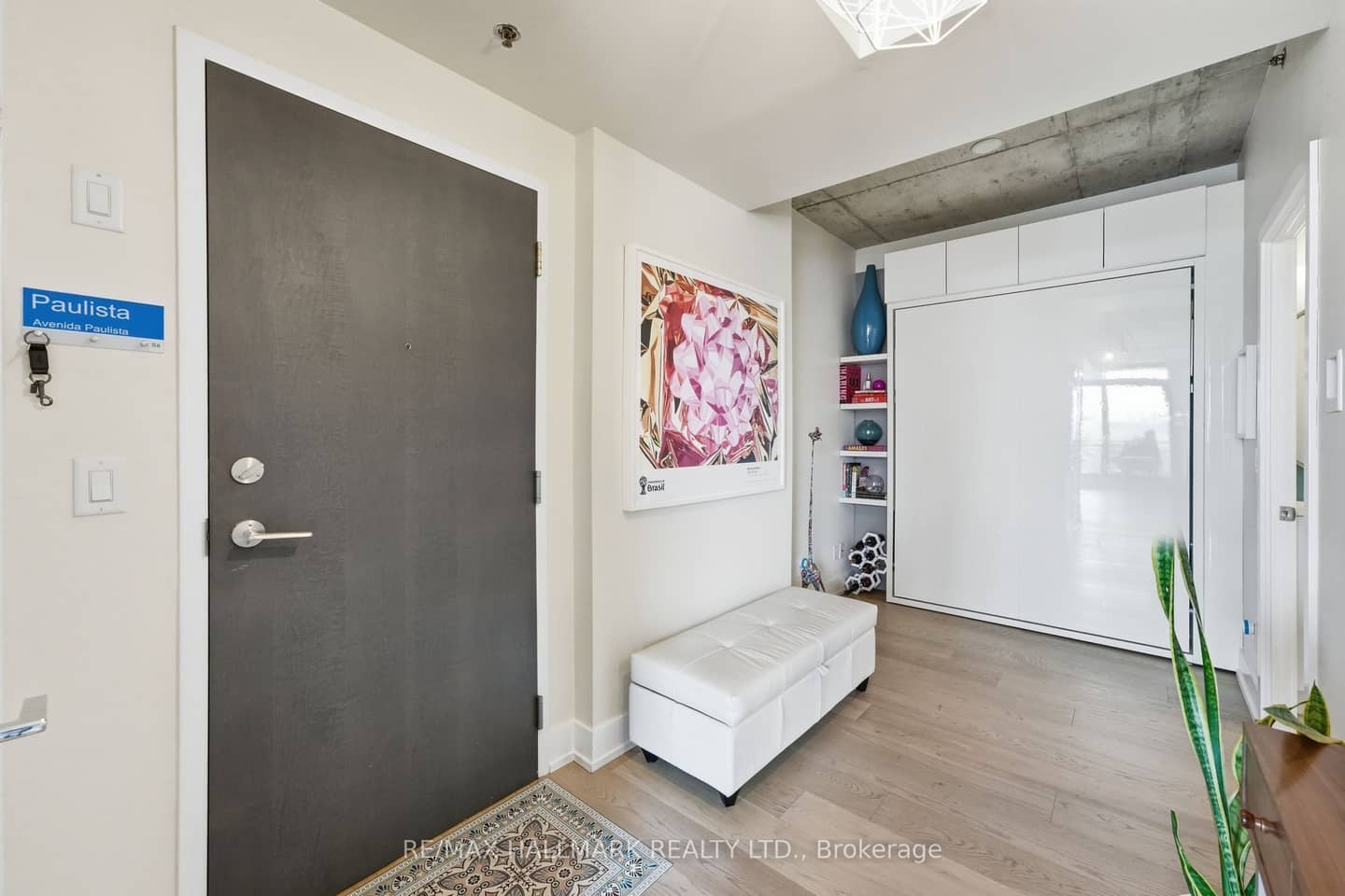 630 Queen Street E 602, Toronto, ON M4M 1G3