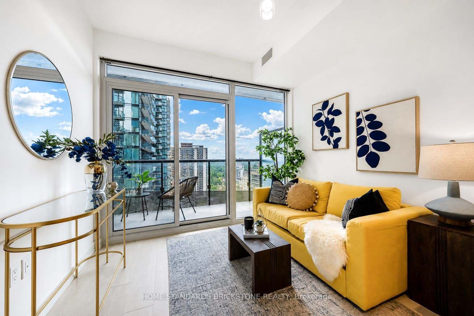 117 Broadway Avenue 1705, Toronto, ON M4P 1V3