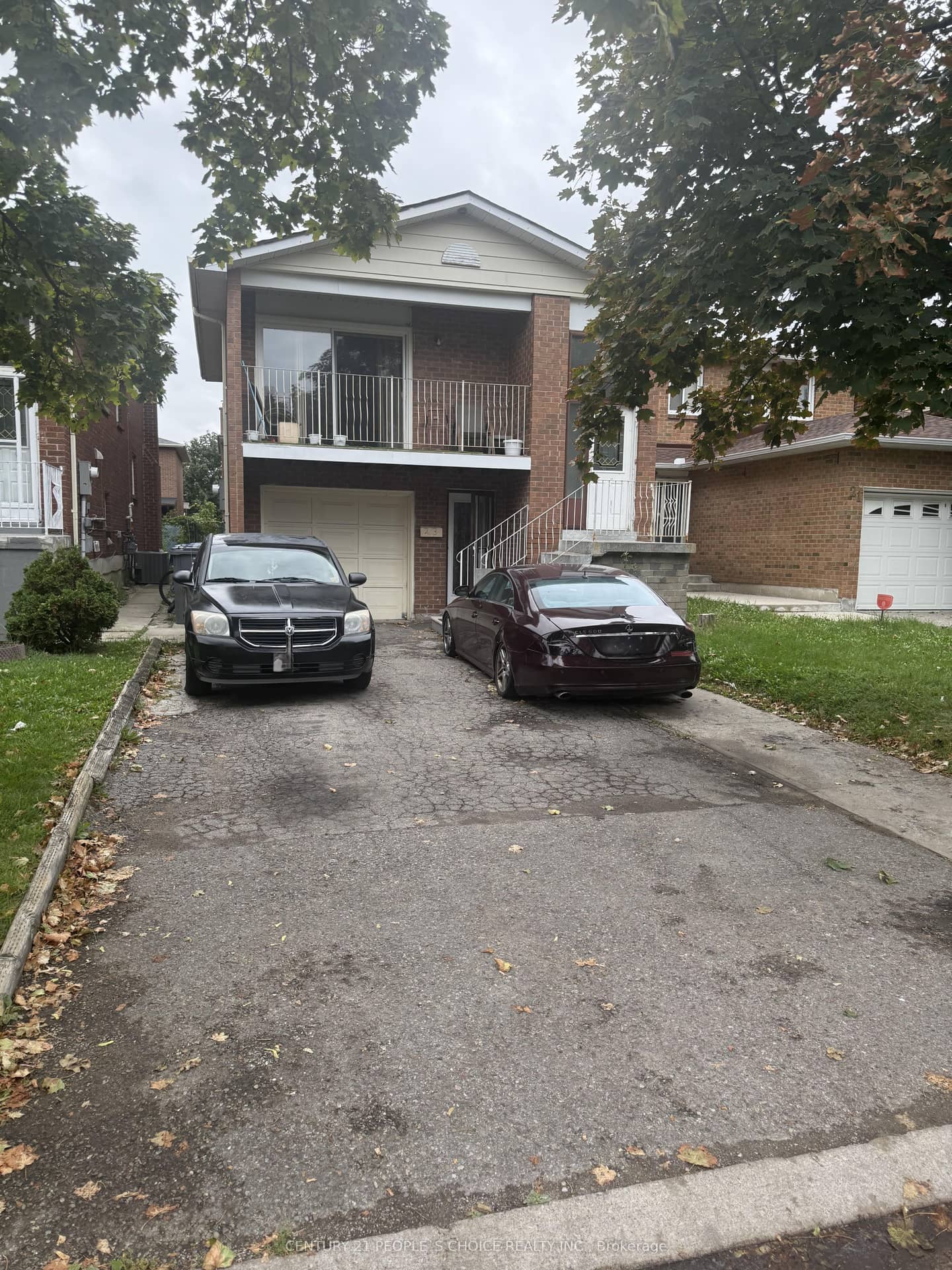 23 Deerpark Crescent, Brampton, ON L6X 2T6